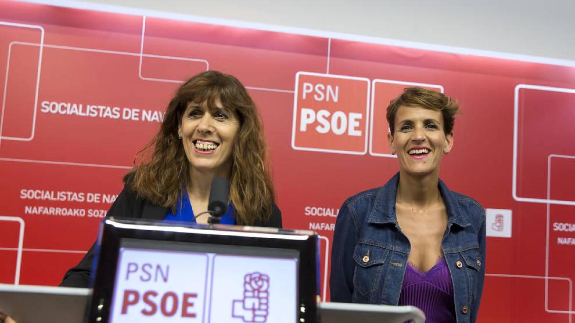 Maite Esporrín y María Chivite, en la sede del PSN.