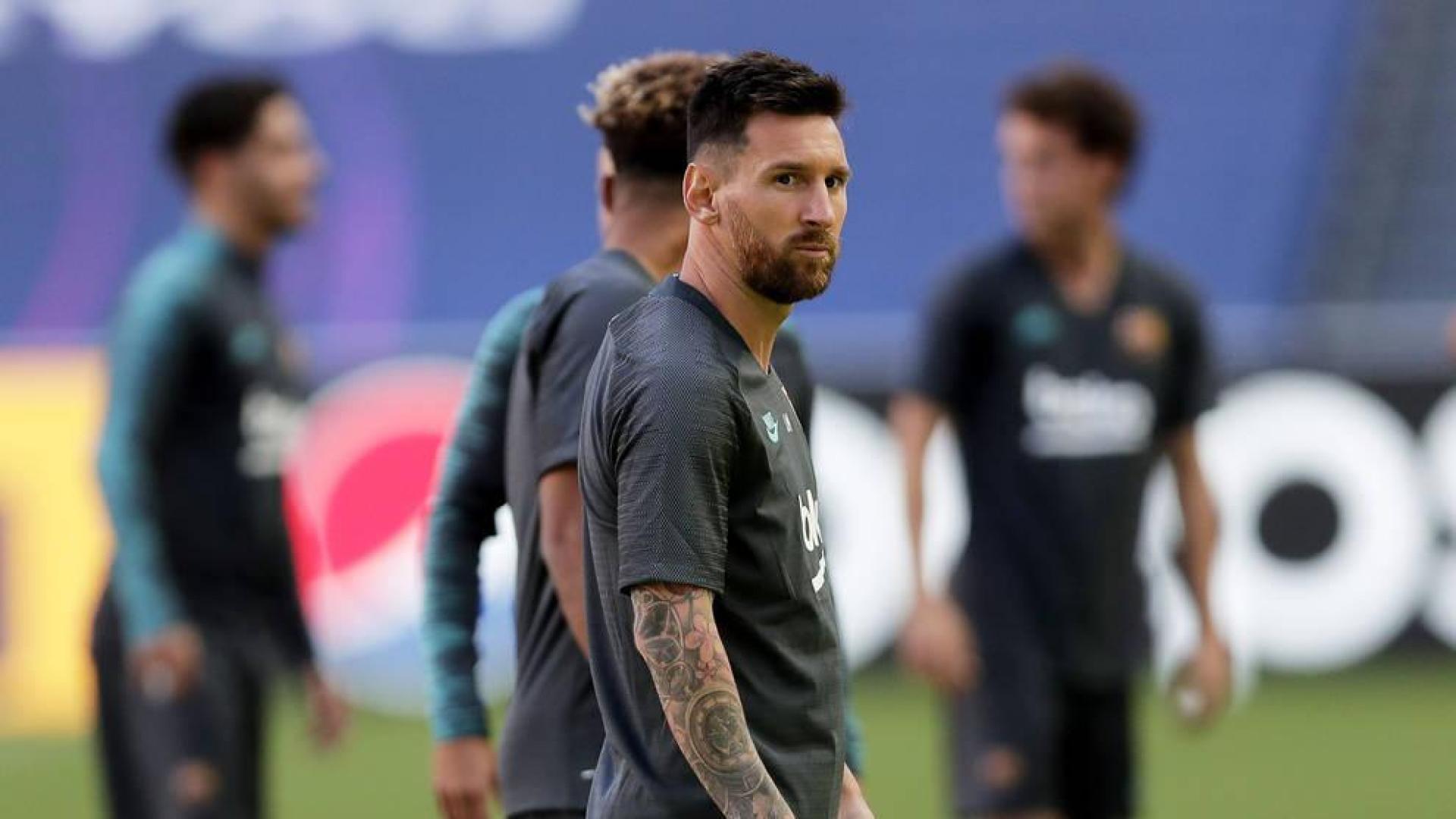 Messi reta a Lewandowski