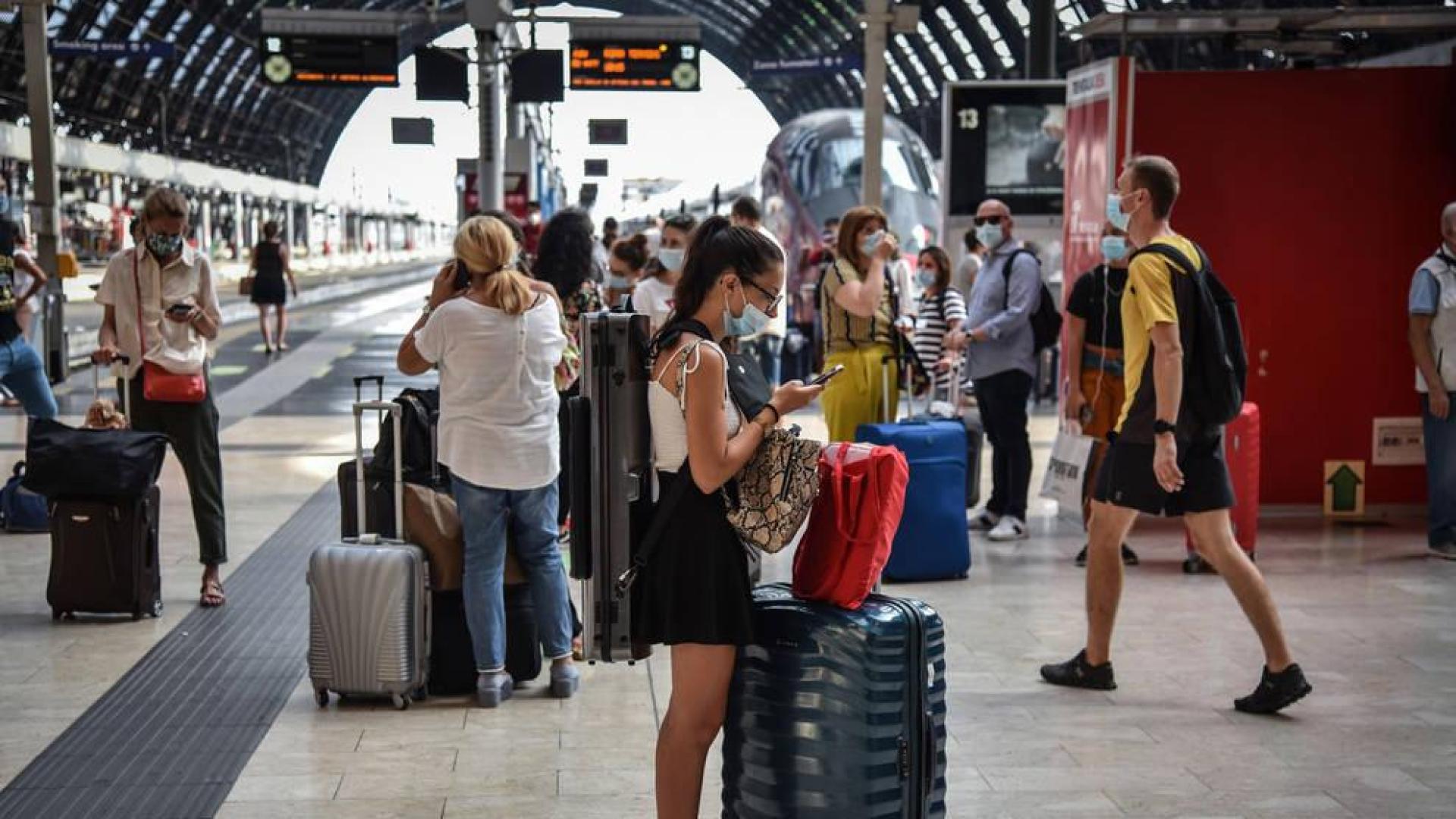 Italia someterá a test de COVID-19 a todos los viajeros procedentes de España