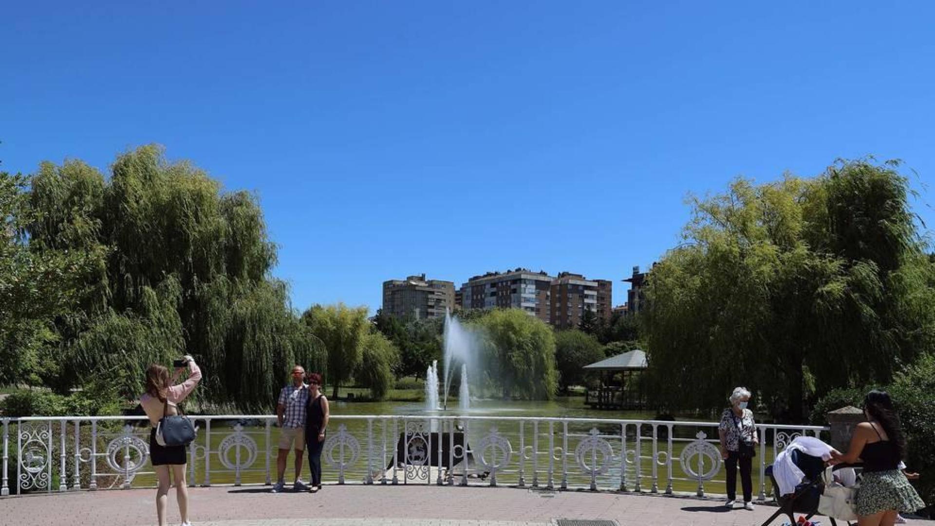 El jardín japonés, diseñado por técnicos de la ciudad hermana de Yamaguchi, es uno de los atractivos de la zona.