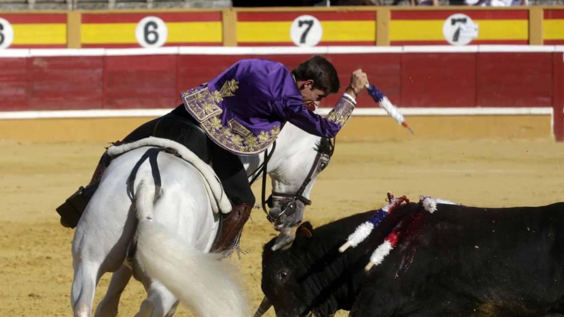 Guillermo Hermoso de Mendoza y Curro Díaz salen a hombros en Tudela