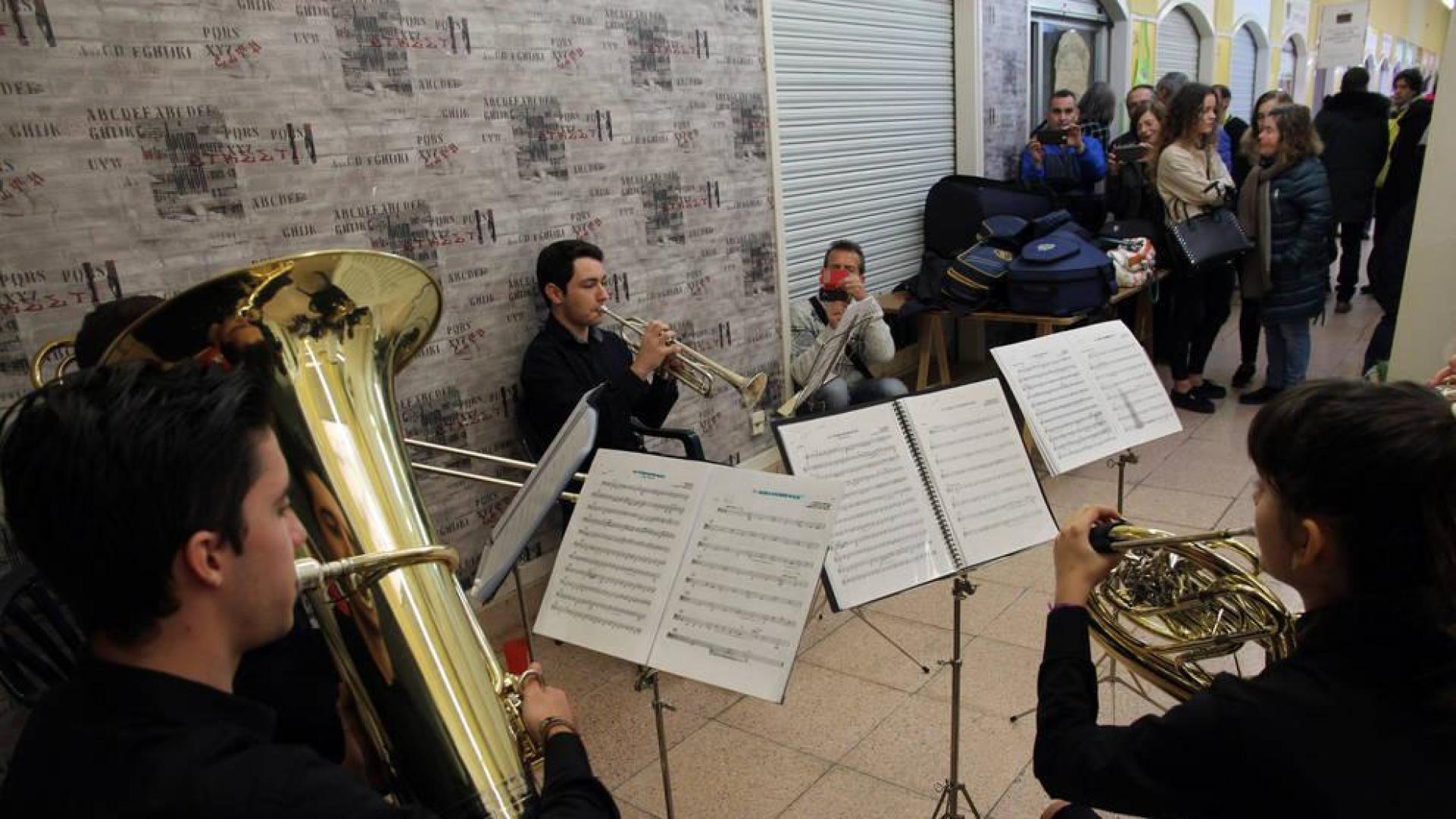 Varios alumnos del Conservatorio de Tudela, en una actuación.