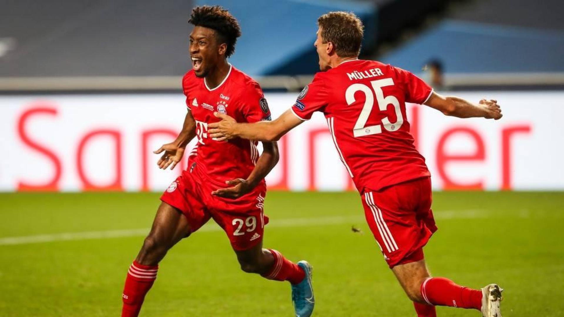 Coman y Müller celebran el único gol del partido.
