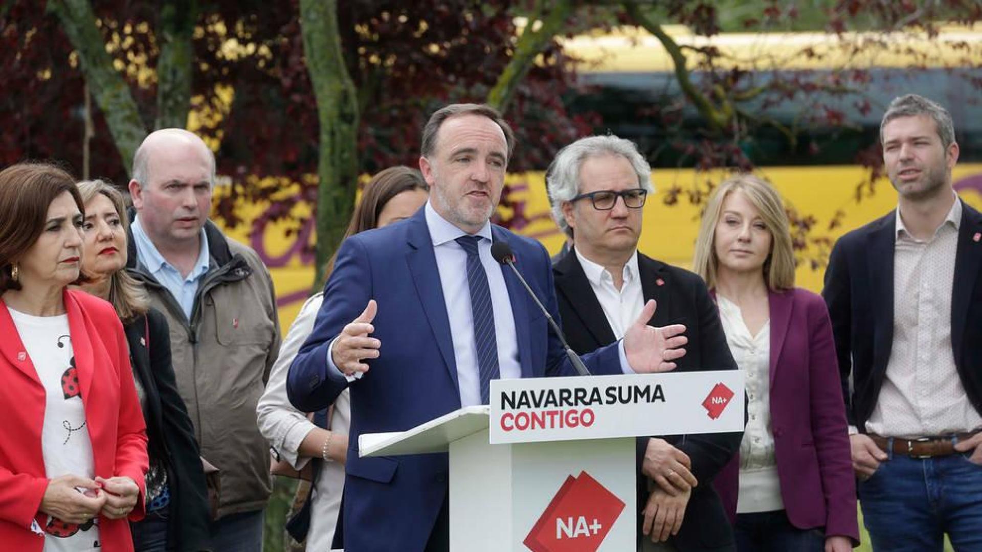 Esparza, junto a Pérez Nievas, en el acto de este viernes.