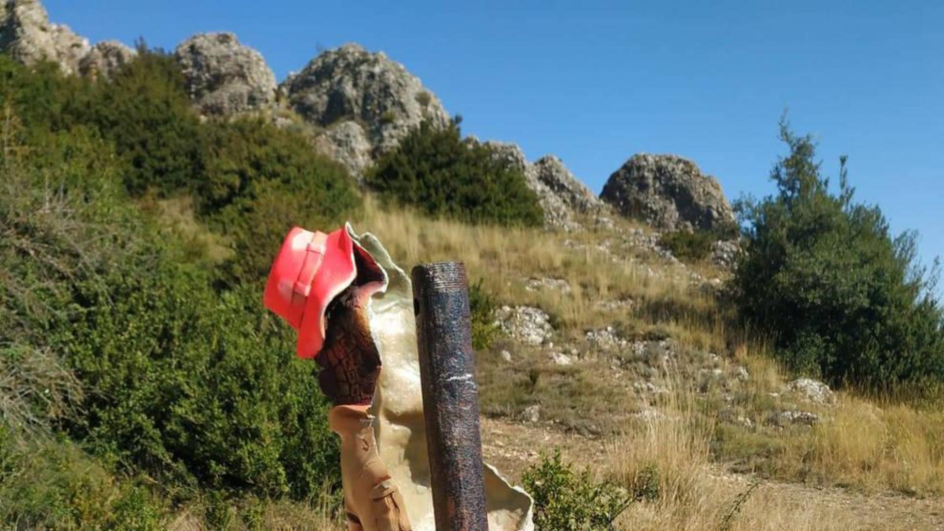 Destrozan la estatua del cocodrilo que apareció en Montejurra