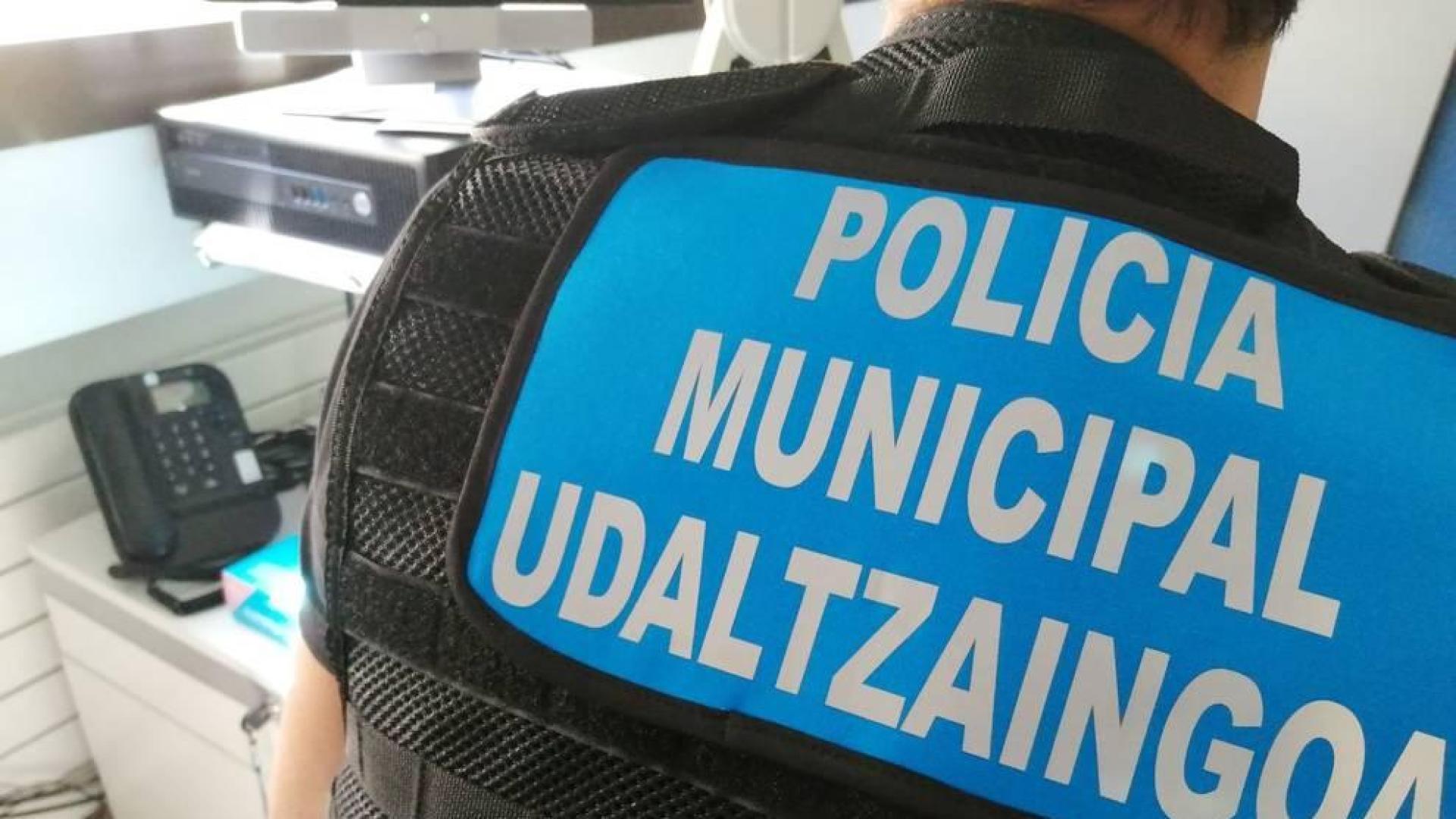 Dos detenidos tras hospedarse en un hotel y robar en varias dependencias