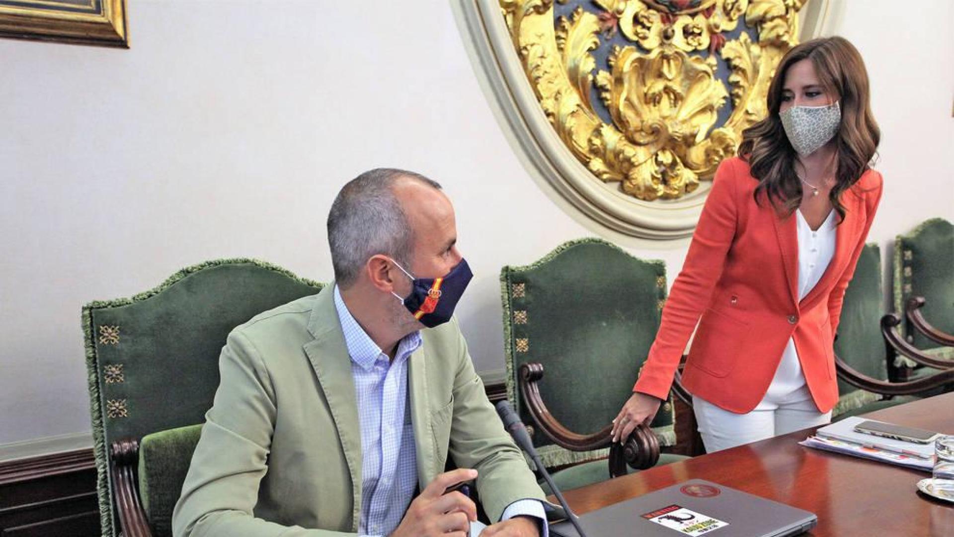 La oposición reprueba al edil de Movilidad, que defiende su gestión