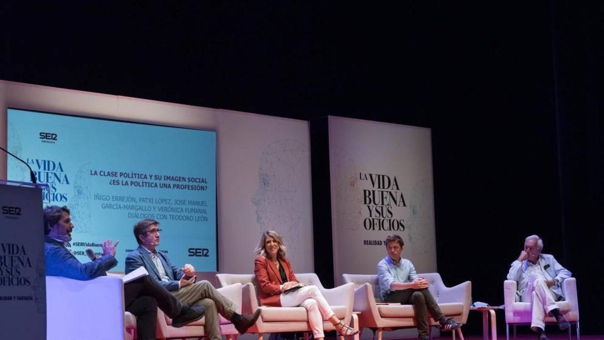 Los políticos hacen autocrítica