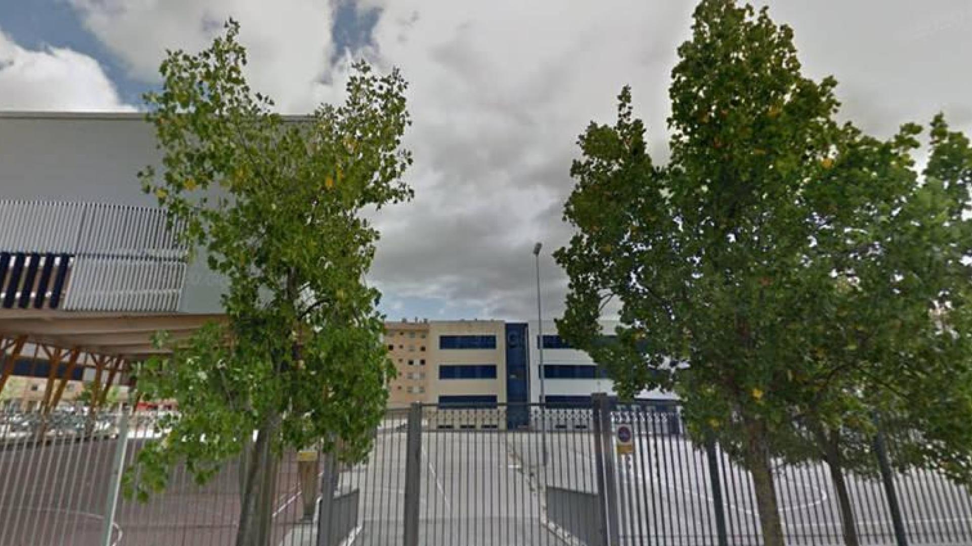 Confinado un grupo de escolares de 3º de Primaria de Cardenal Ilundáin por un positivo