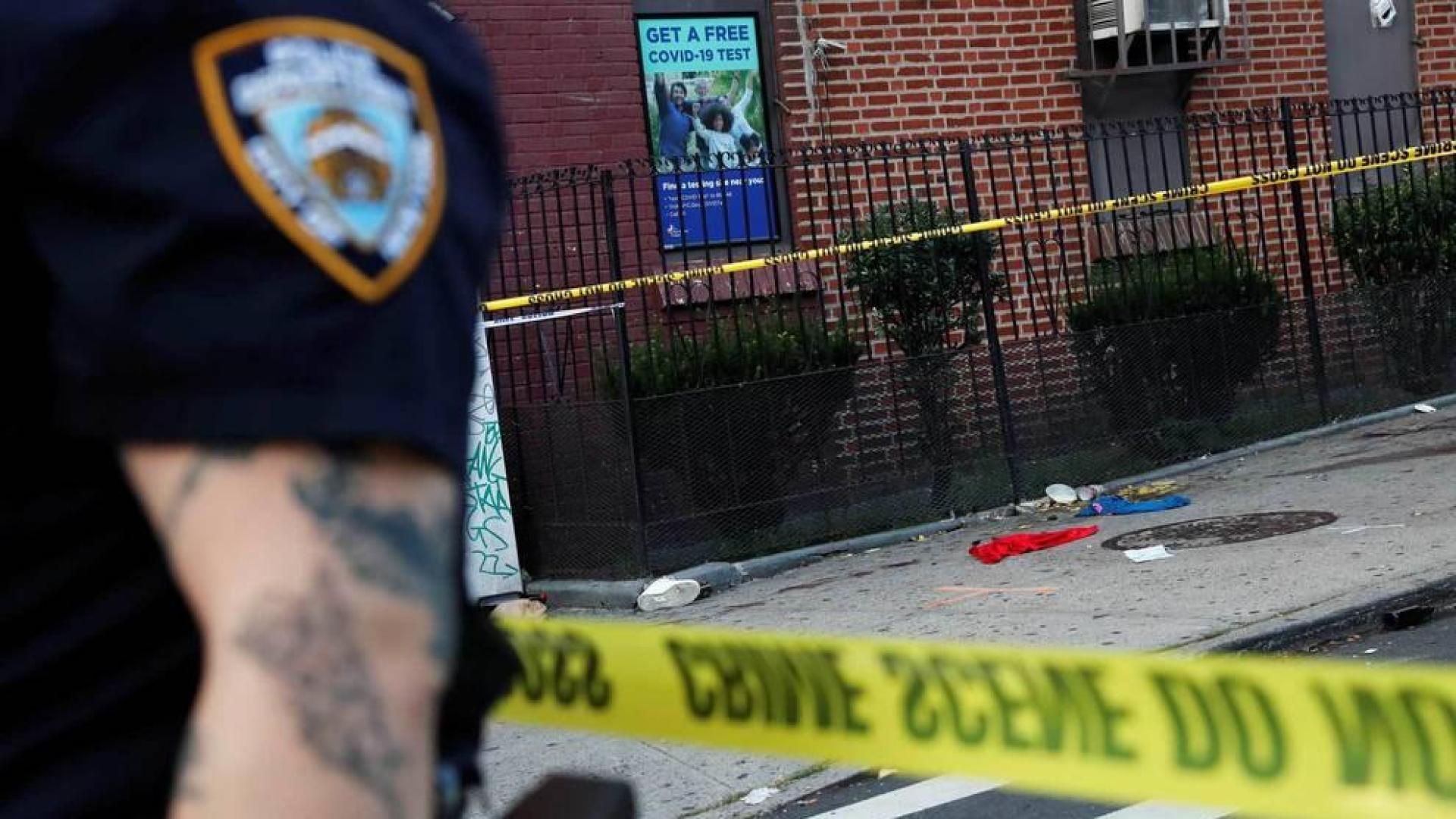 Un adolescente, supuesto responsable de disparar a cinco personas en Brooklyn