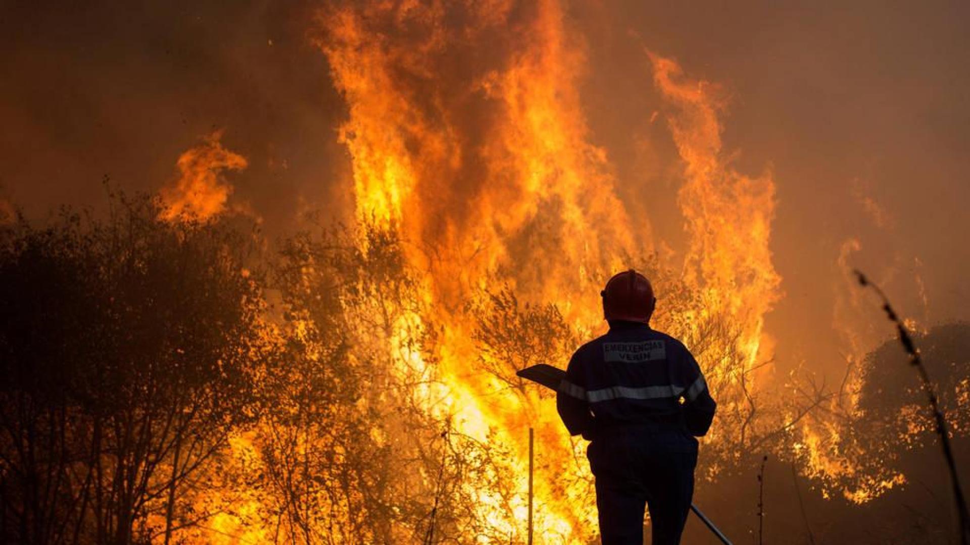Once incendios arrasan 6.700 hectáreas en Ourense