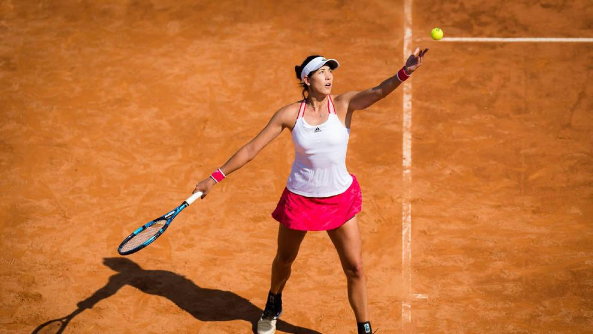 Garbiñe Muguruza se impone a Gauff y vuela a octavos