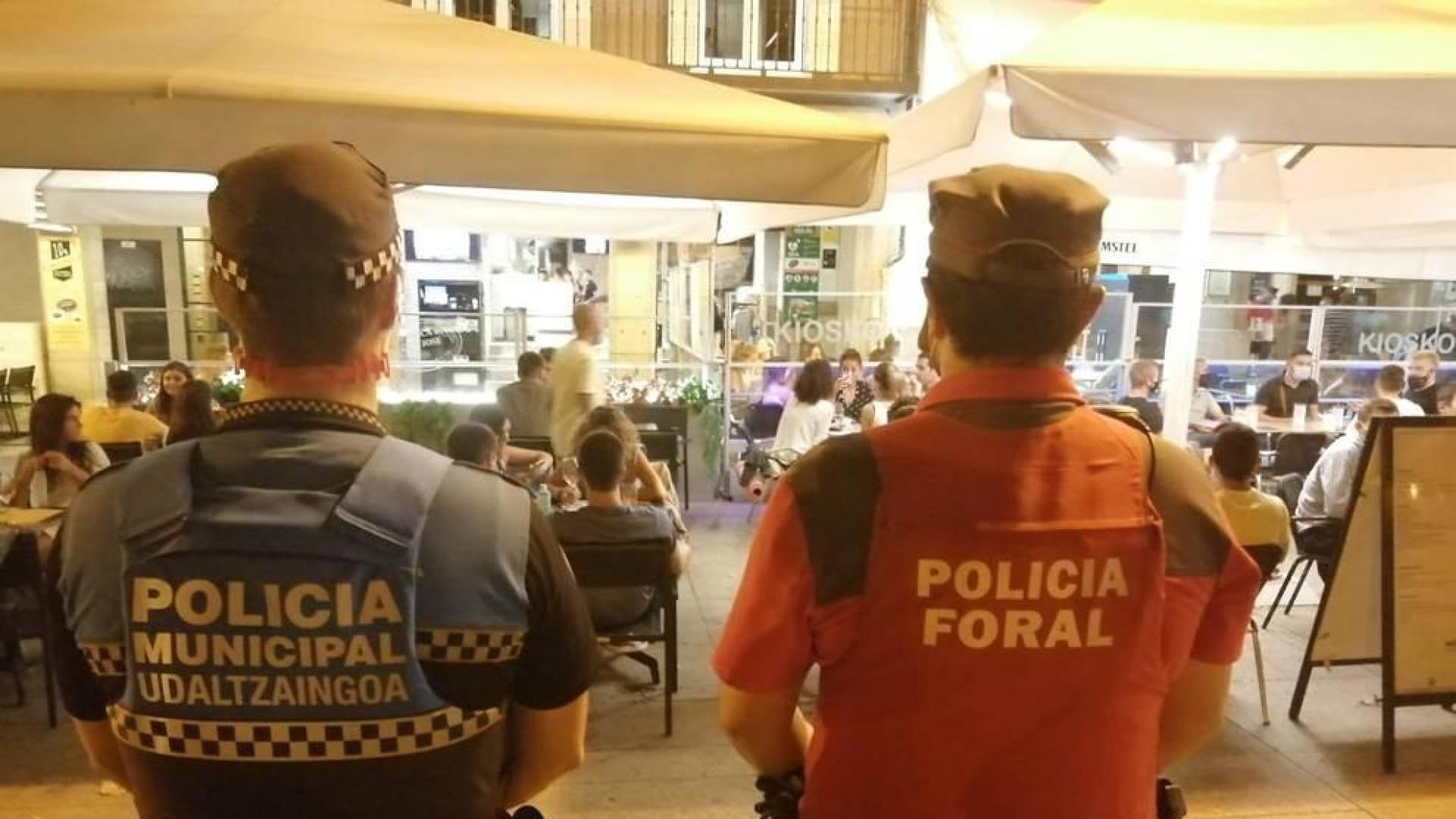 Agende de la Policía Foral: “Había tanta gente que parecía una noche sanferminera”