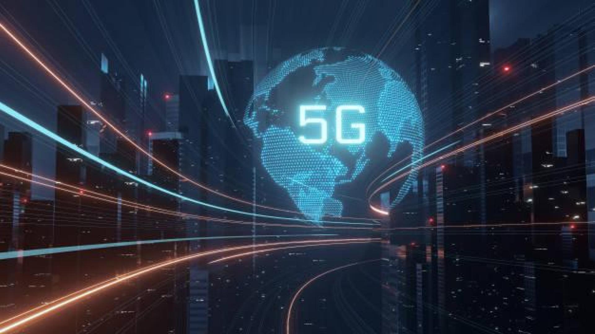 Imagen de un holograma del planeta Tierra con el nombre 5G