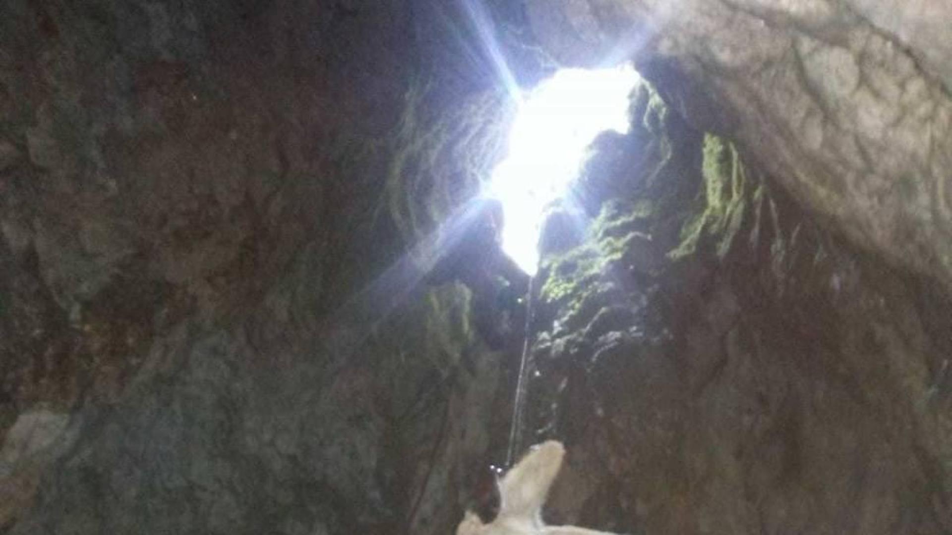 Rescatada una ternera caída en la sima del monte Dulantz