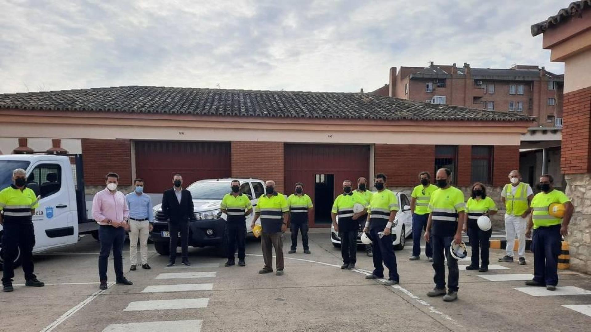 El alcalde de Tudela, Alejandro Toquero, junto al edil de Urbanismo, Zeus Pérez, y el director del área, Eduardo Erro, han visitado las instalaciones de la brigada municipal de obras