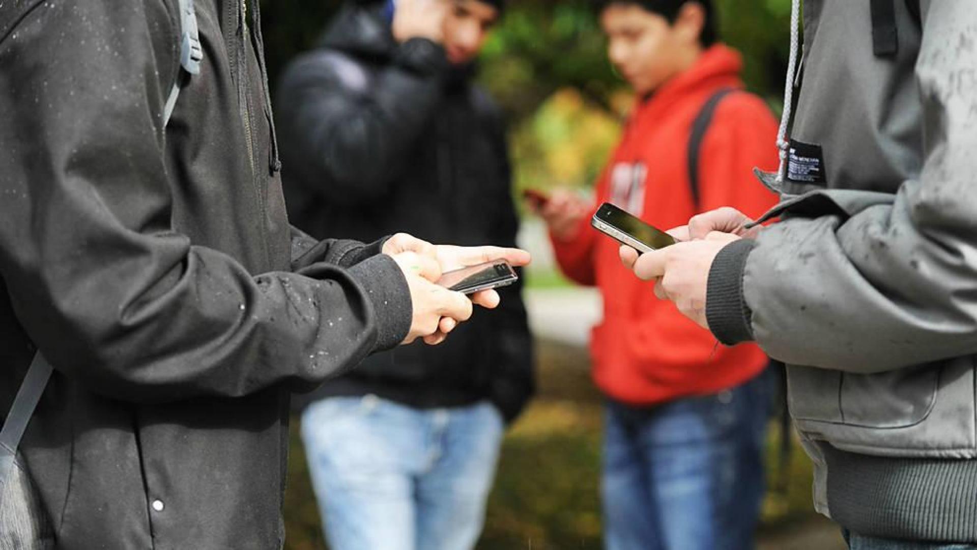 Aumentan los casos de extorsión a menores por fotos íntimas en redes