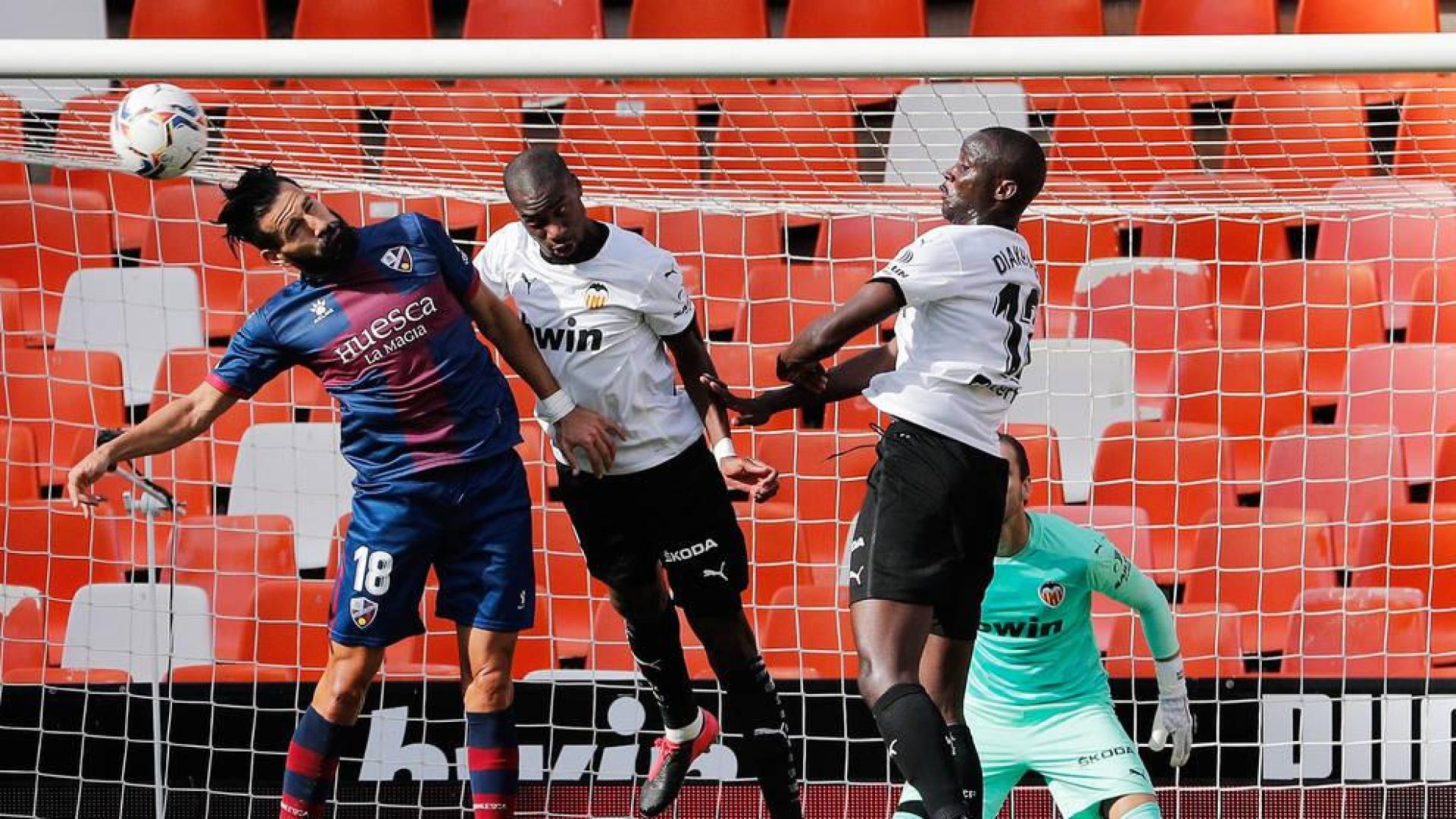 Poco premio para un valiente Huesca en Mestalla