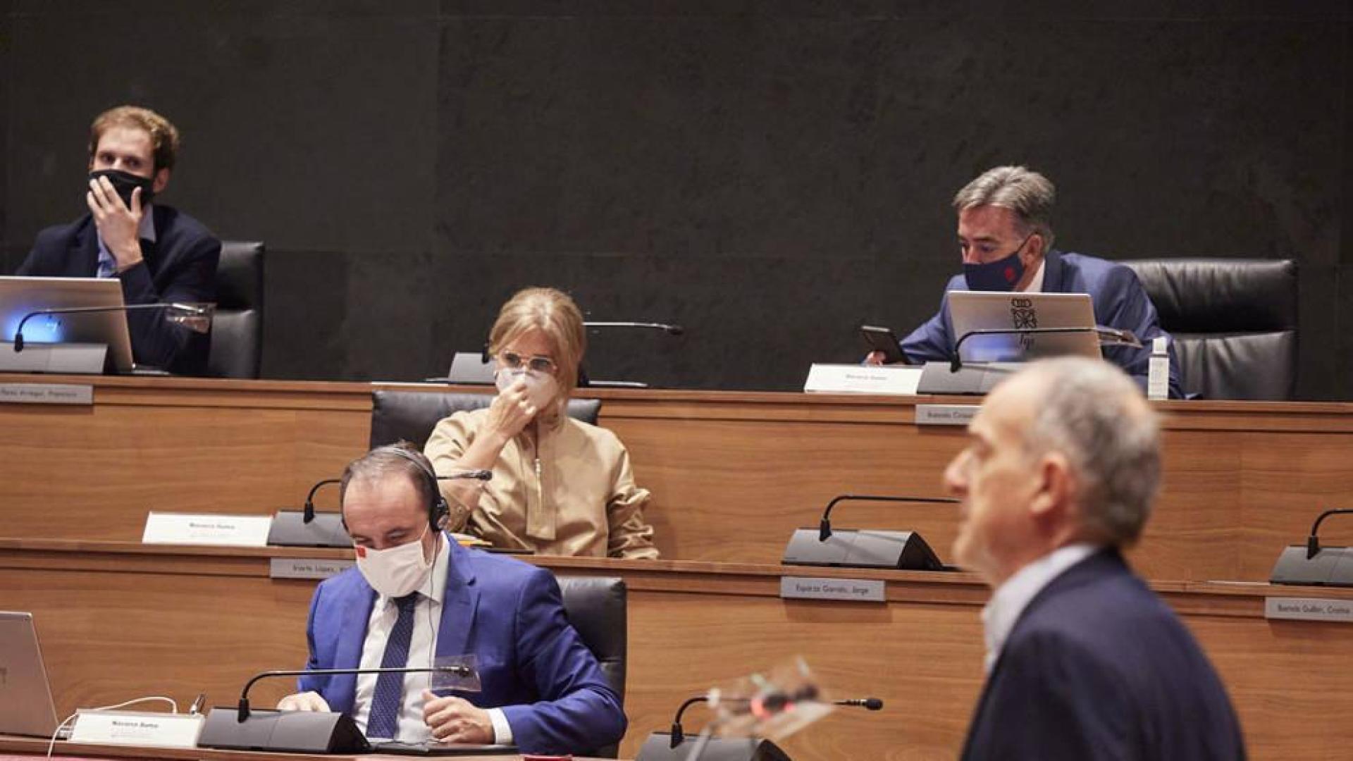 El Parlamento foral pide un paquete de medidas para asegurar la conciliación