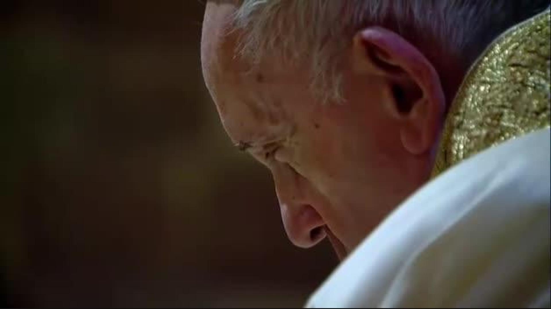 El Papa firma su tercera encíclica y hace un llamamiento a la fraternidad universal