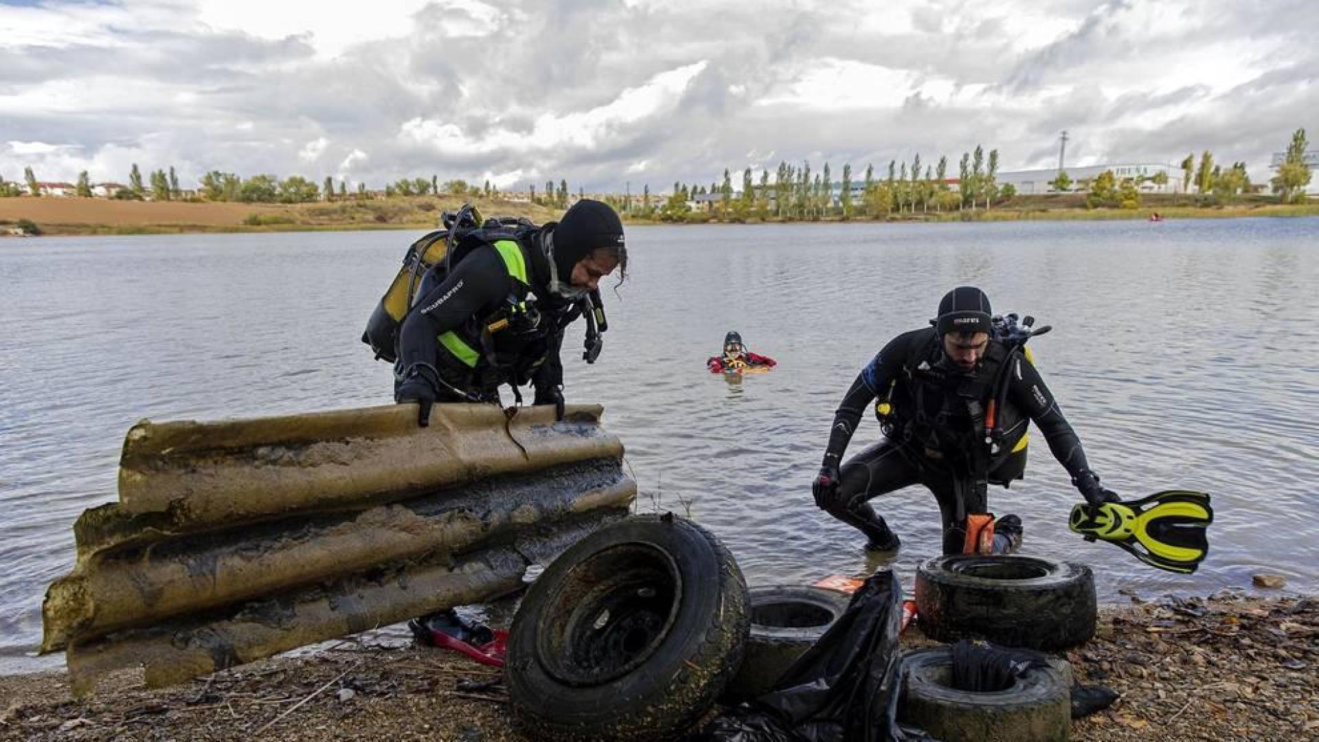 Todas las fotos de la batida organizada por la Federación Navarra de Actividades Subacuáticas junto a Cruz Roja