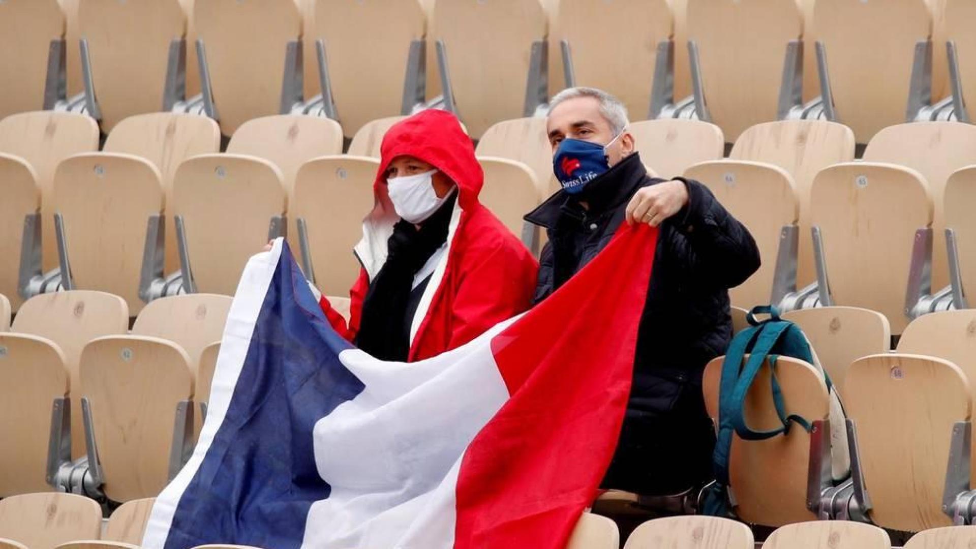 París entra este lunes en alerta máxima por la expansión del coronavirus