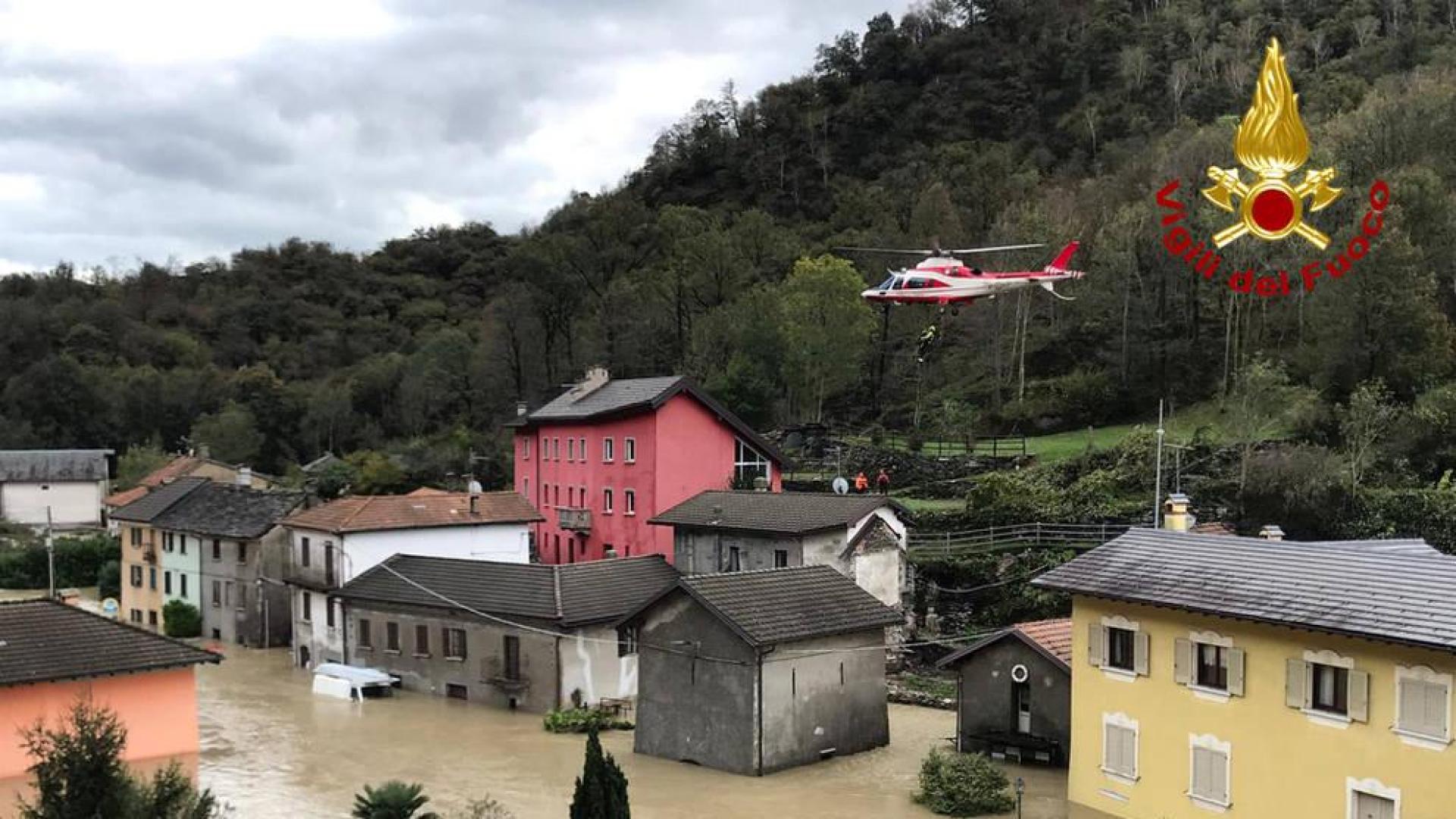 El pueblo de Ornavasso, bajo el agua.