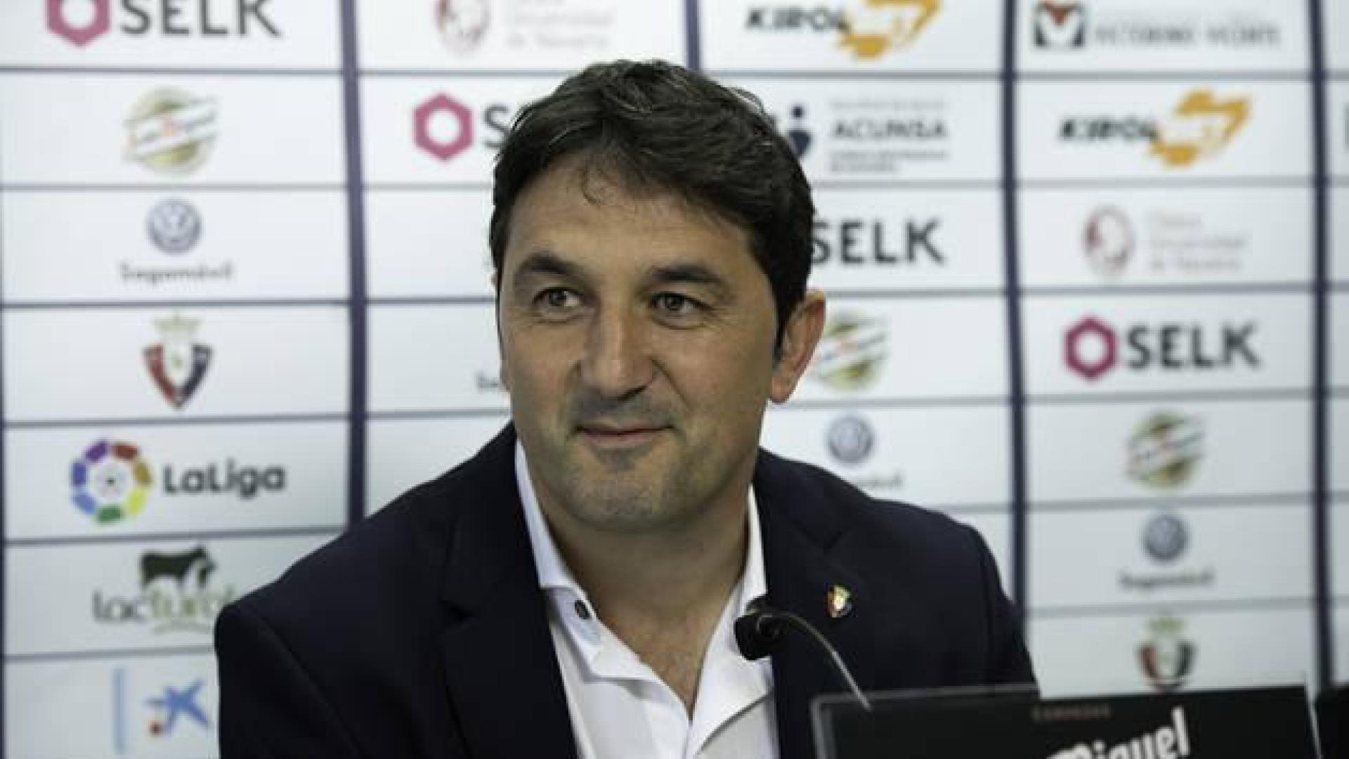Osasuna vive con intensidad el cierre de mercado y no descarta movimientos