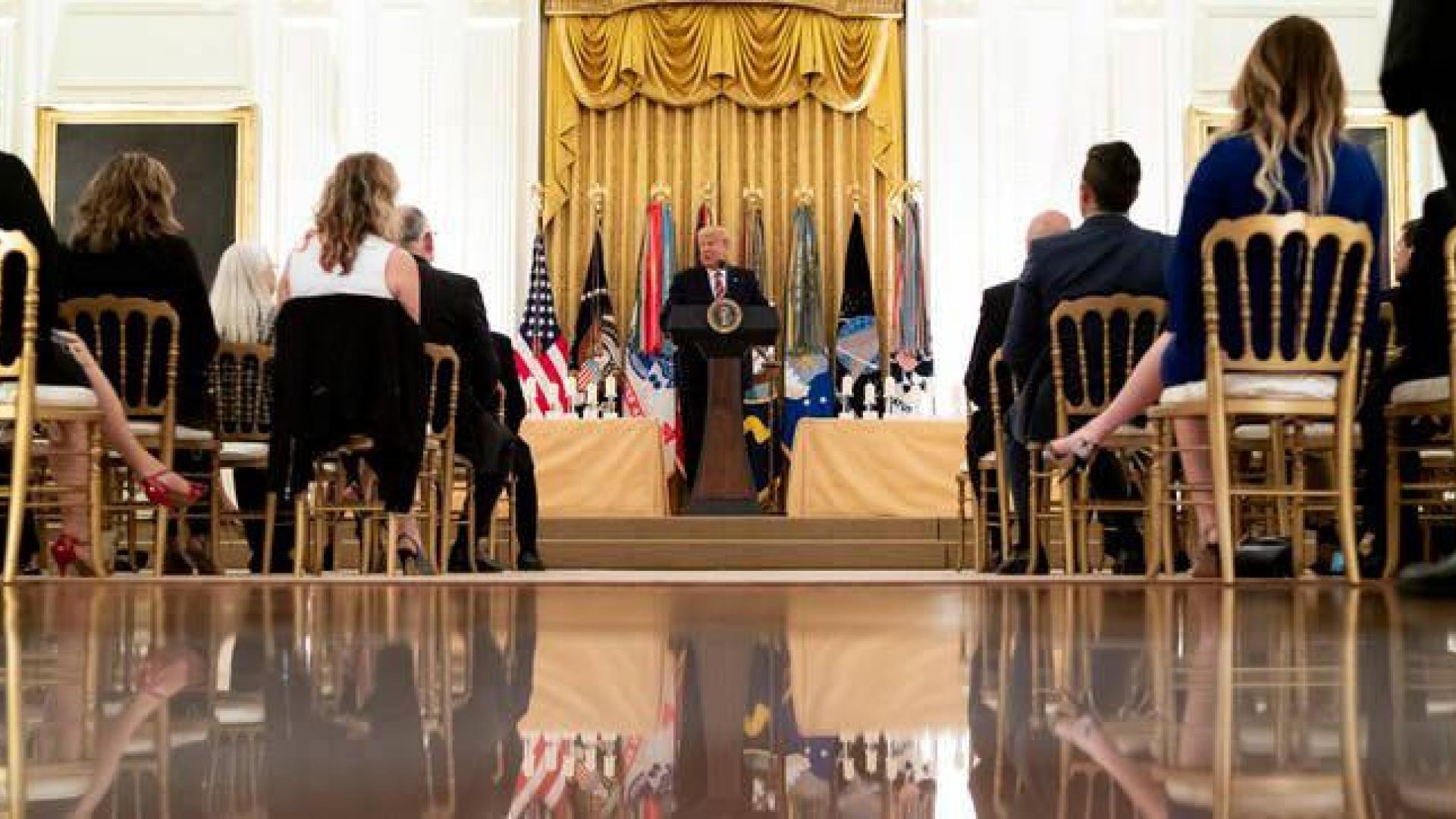 Cómo evitar un brote de COVID-19: lo que Trump ha hecho mal