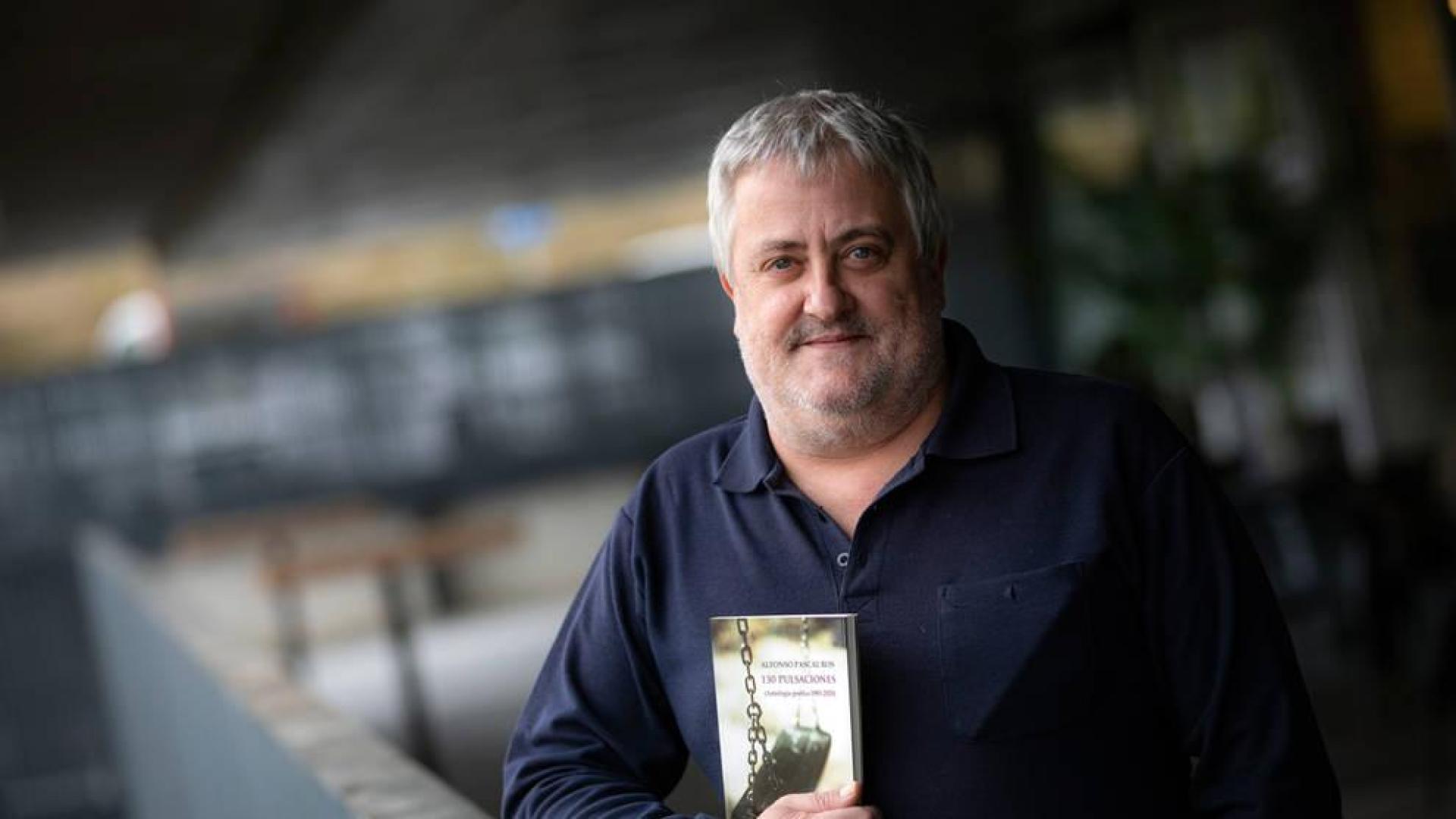 "Hay duende en la poesía de verdad, no es solo hacer versos"