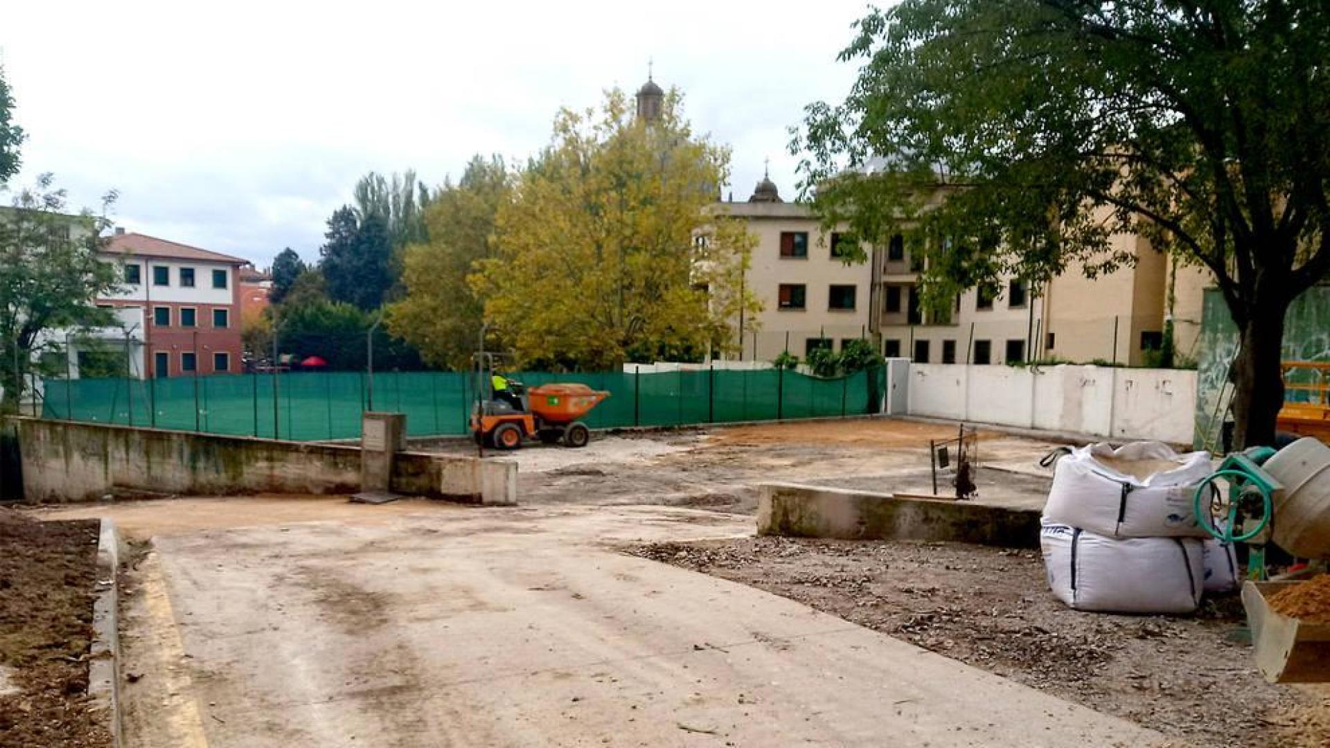 Trabajos en el aparcamiento disuasorio de la calle Aoiz.