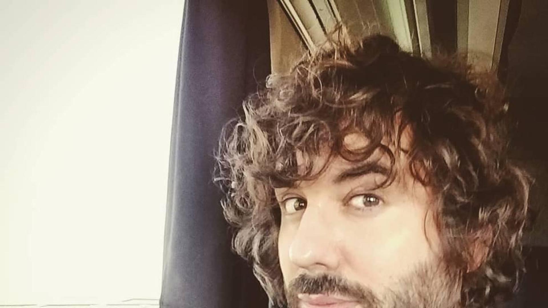 Acusan a Mikel Izal de acoso a mujeres en redes sociales y el músico lo niega