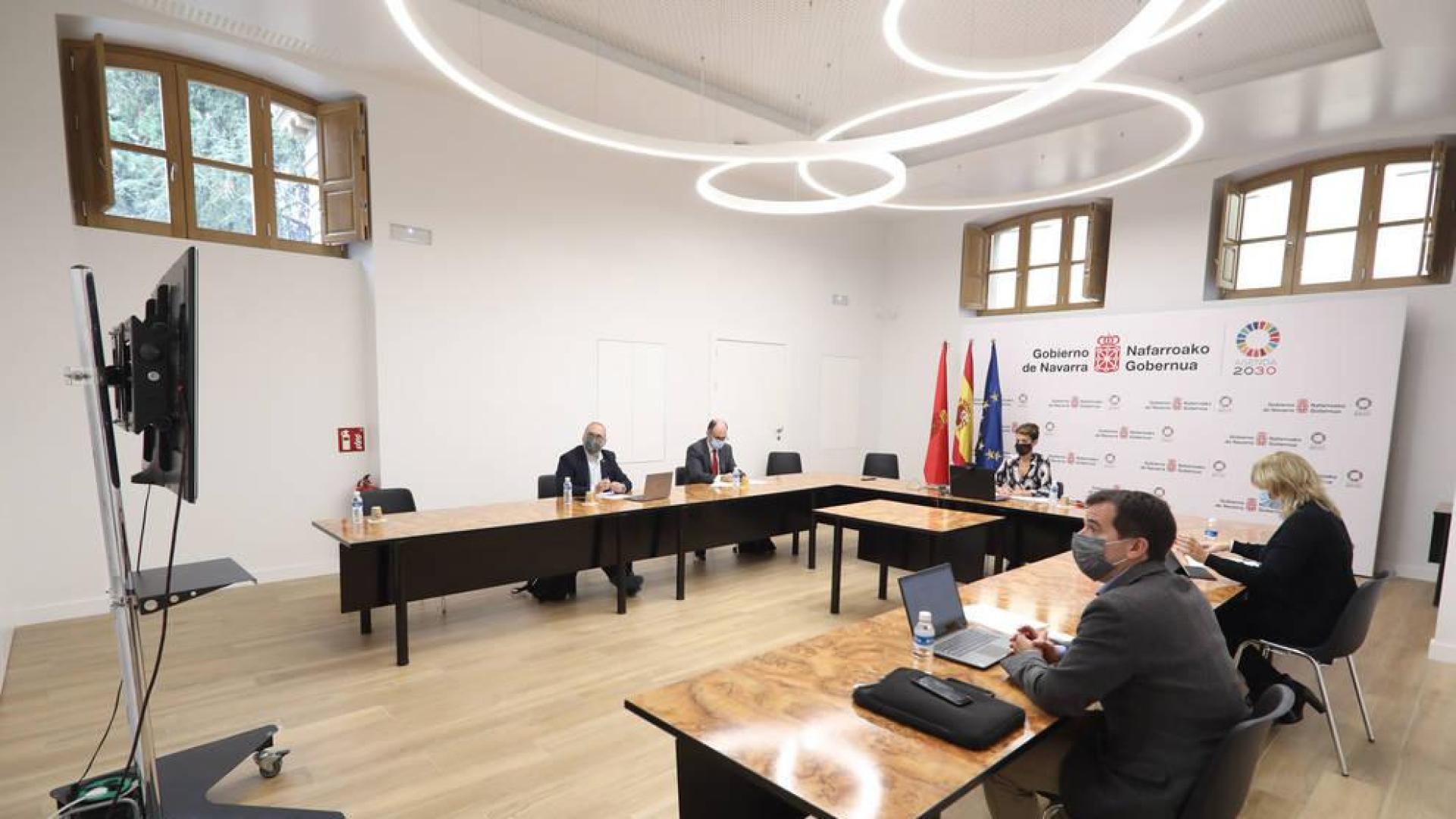 Chivite defiende la transformación del sector de la automoción