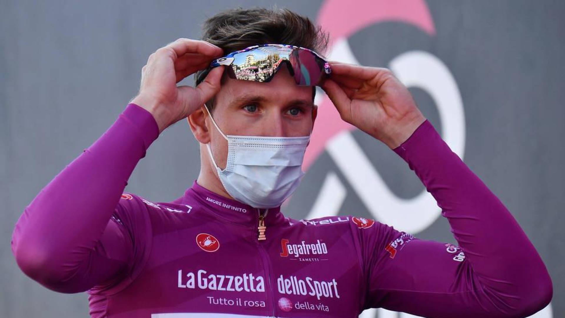 Póquer de Démare en Rimini y Almeida sigue de rosa