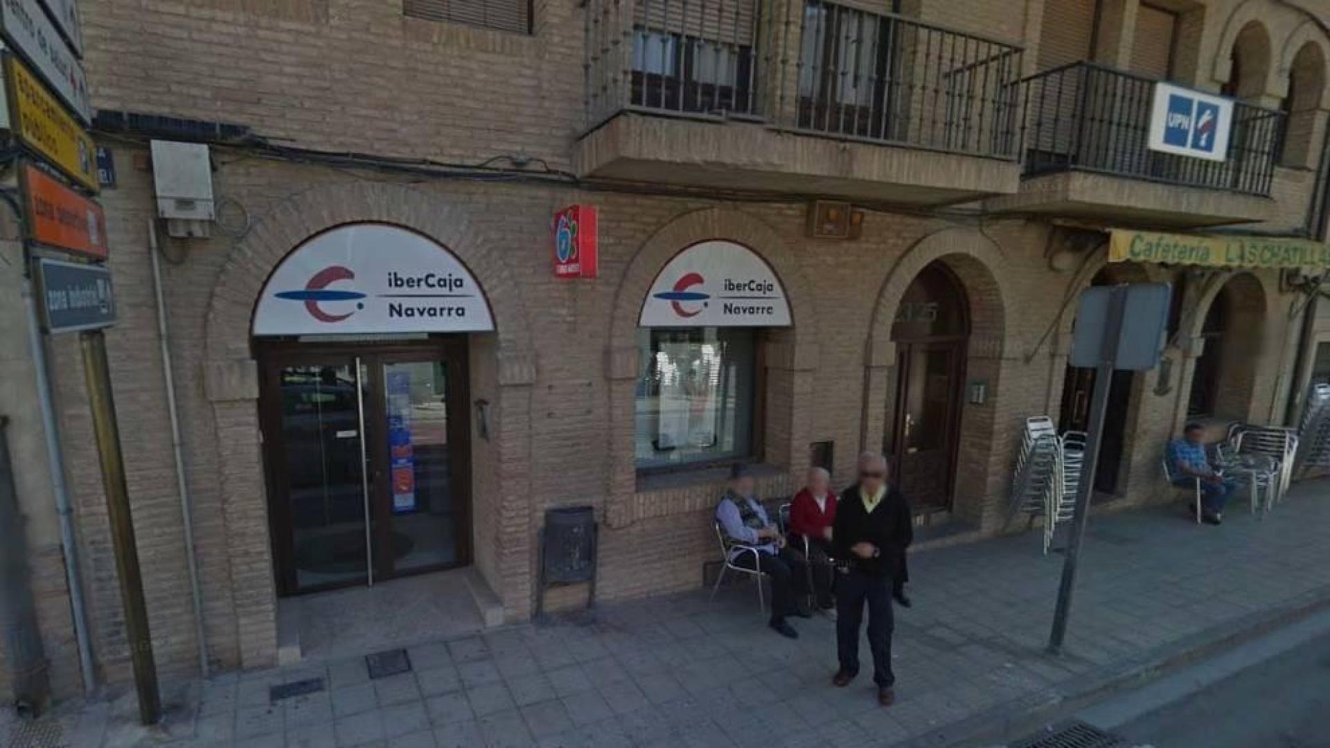 Atraco a punta de pistola en la oficina de Ibercaja de Corella