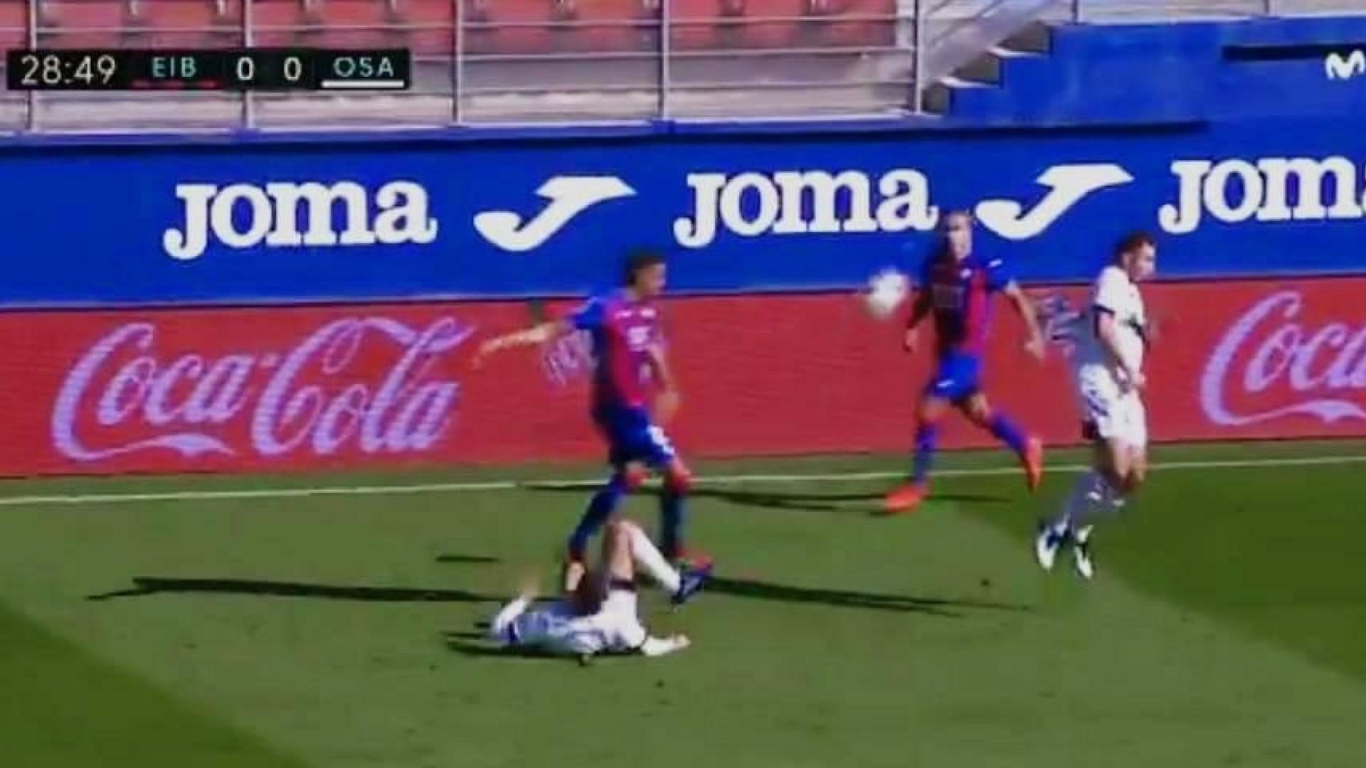 Preocupa la rodilla derecha de Calleri
