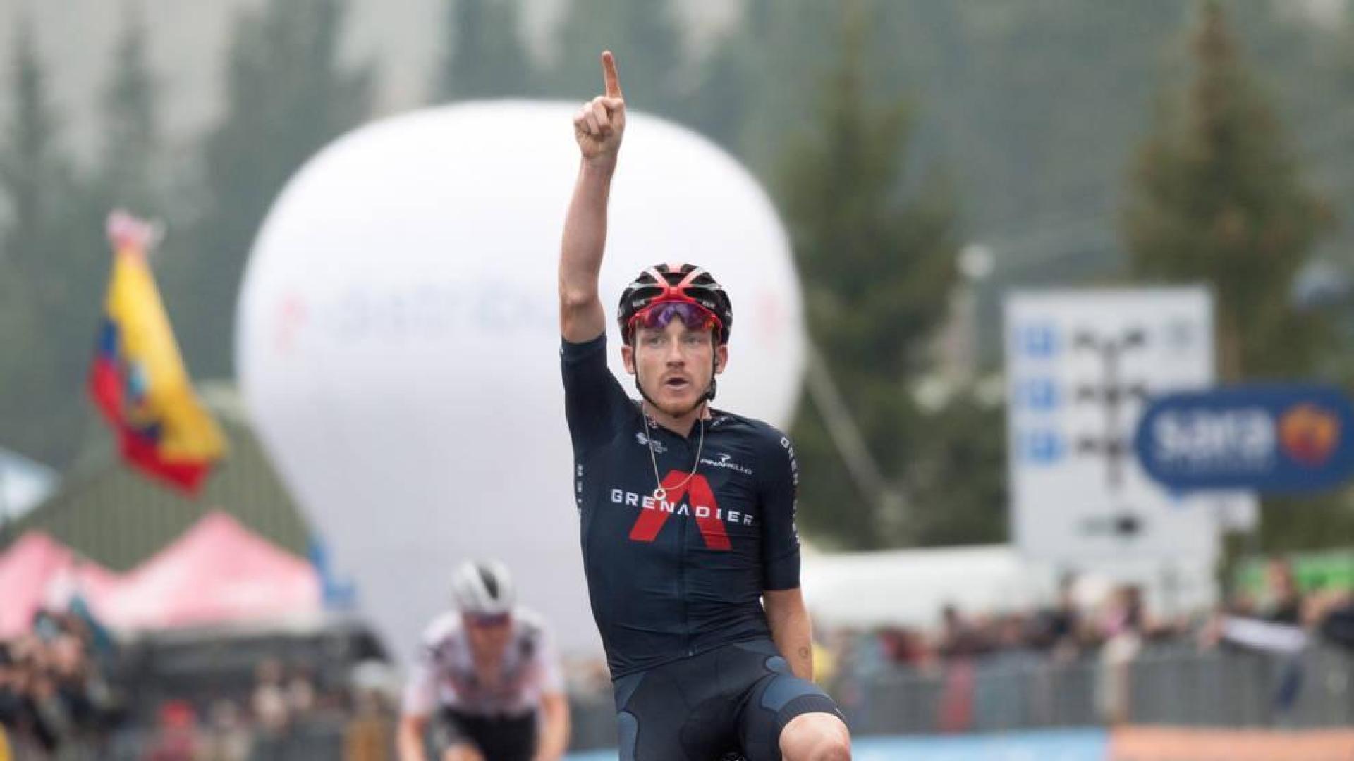 Geoghegan Hart triunfa en Piancavallo y Almeida se aferra a la maglia rosa