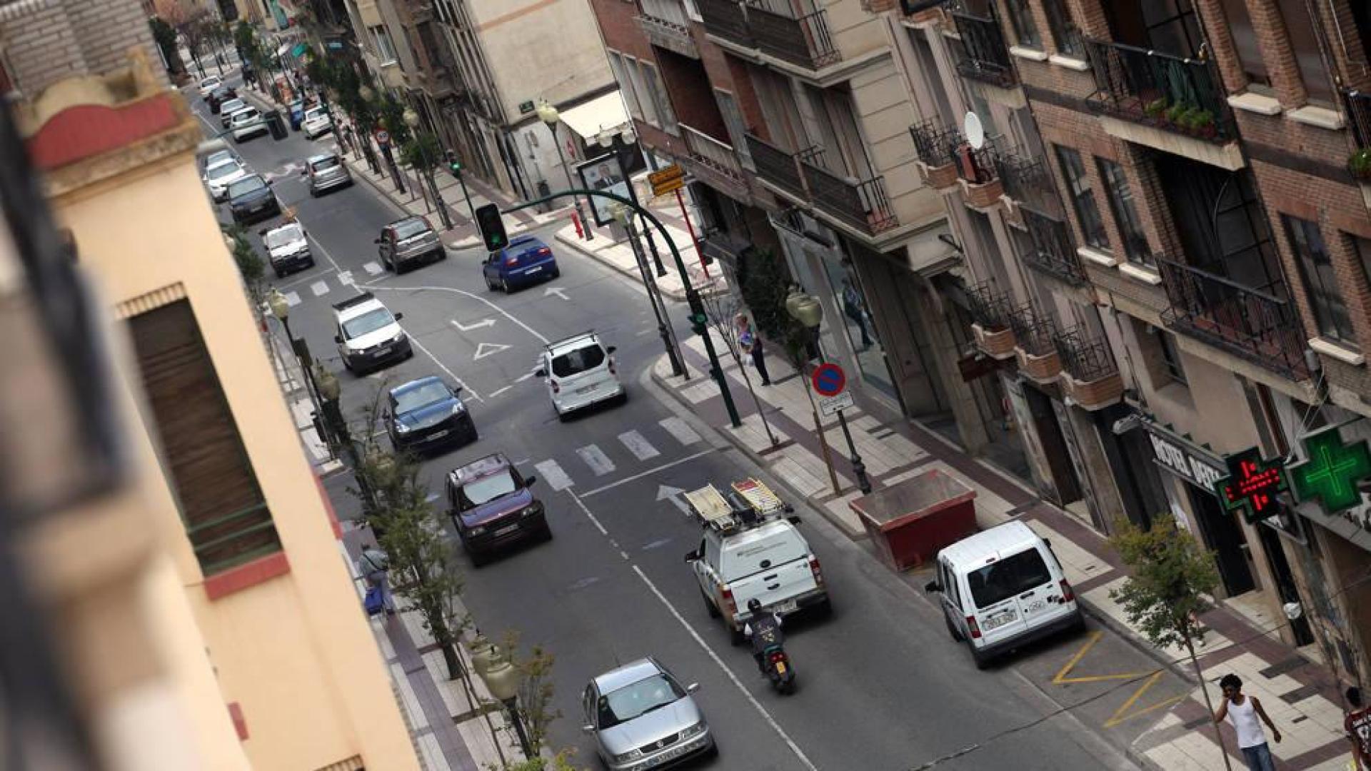 Detenido por triplicar la tasa de alcohol tras casi atropellar a un policía