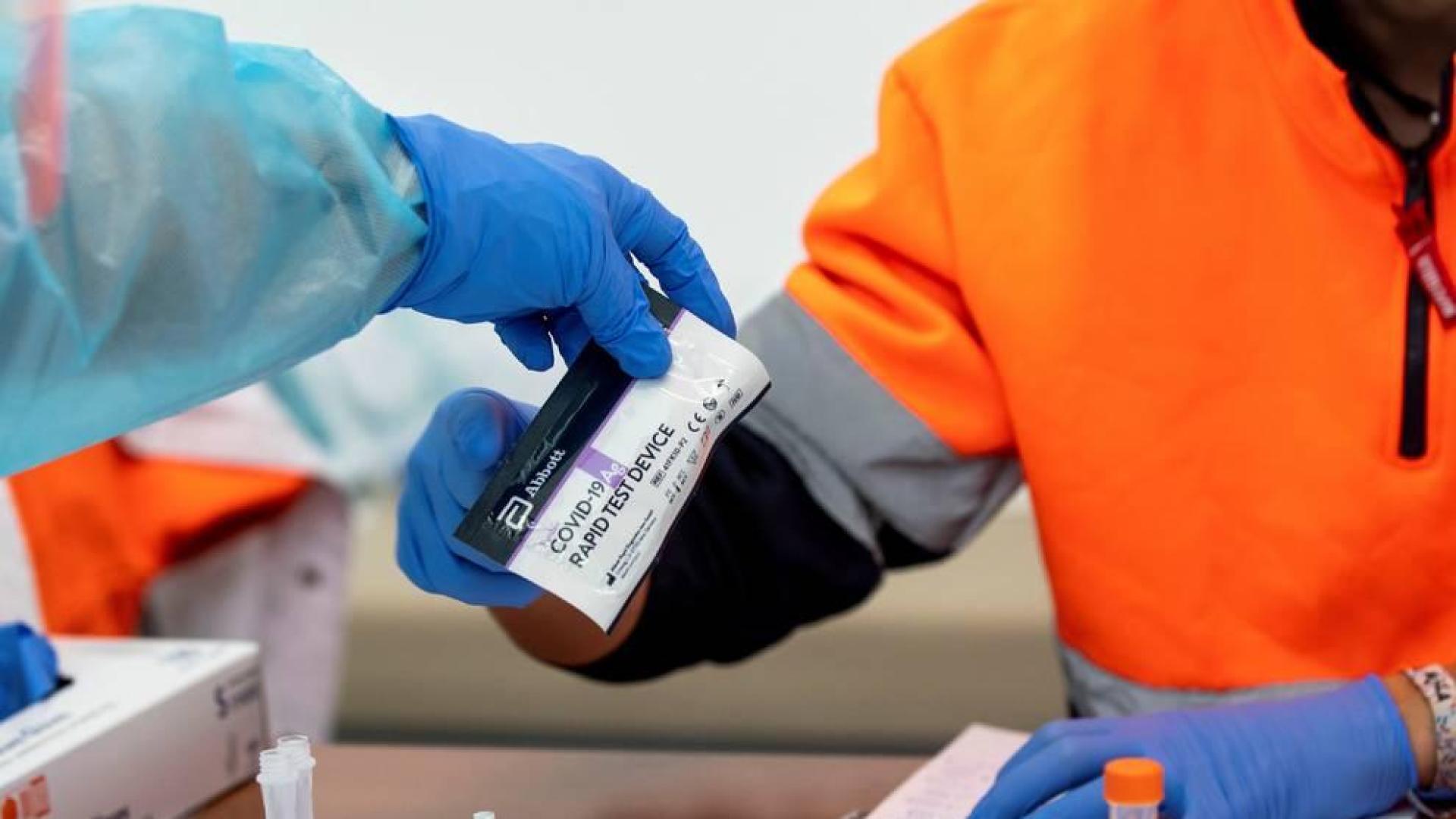 Sanidad notifica 12.788 nuevos contagios de la covid-19 y 241 muertes más