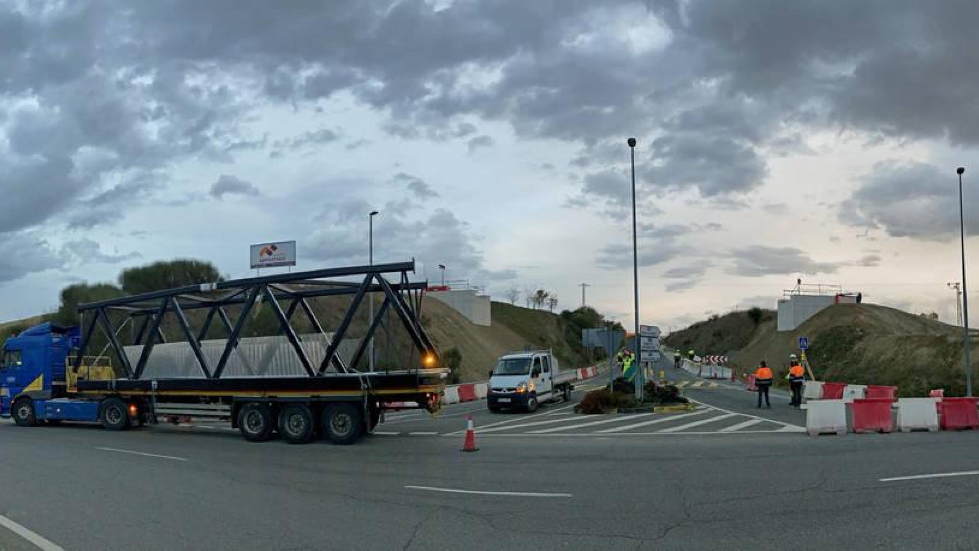 Se inicia el montaje de la estructura de la pasarela Orkoien-Pamplona