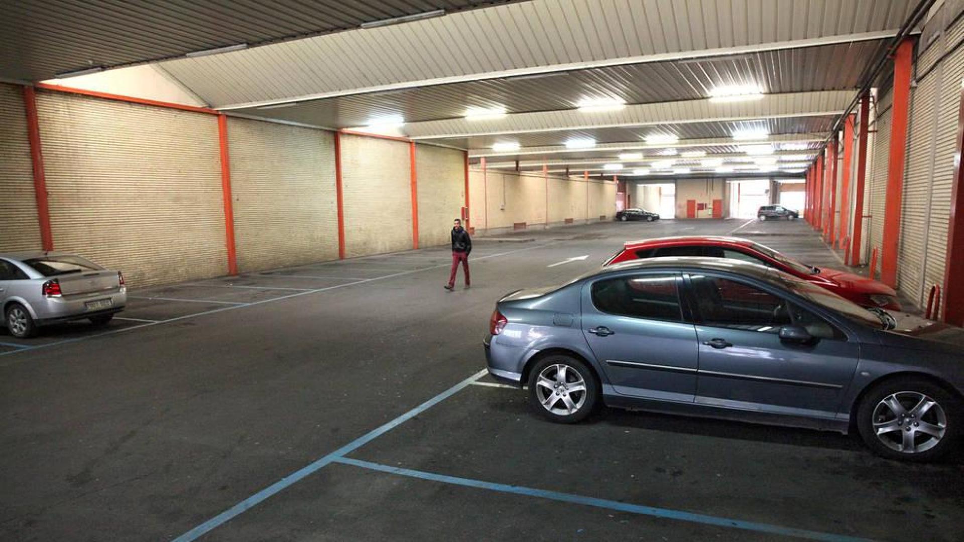 Pelea entre varios jóvenes en la antigua estación de autobuses