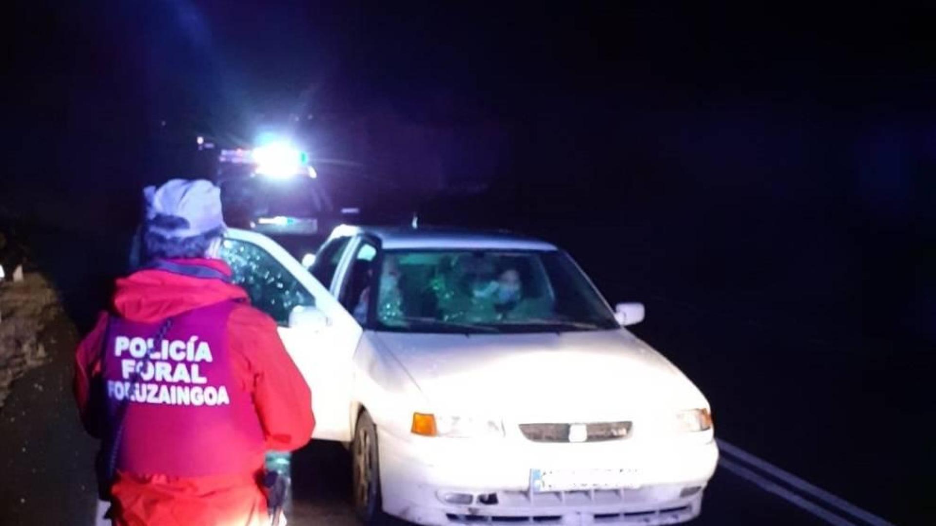 Primeros denunciados en Navarra por incumplir el toque de queda tras intentar burlar un control