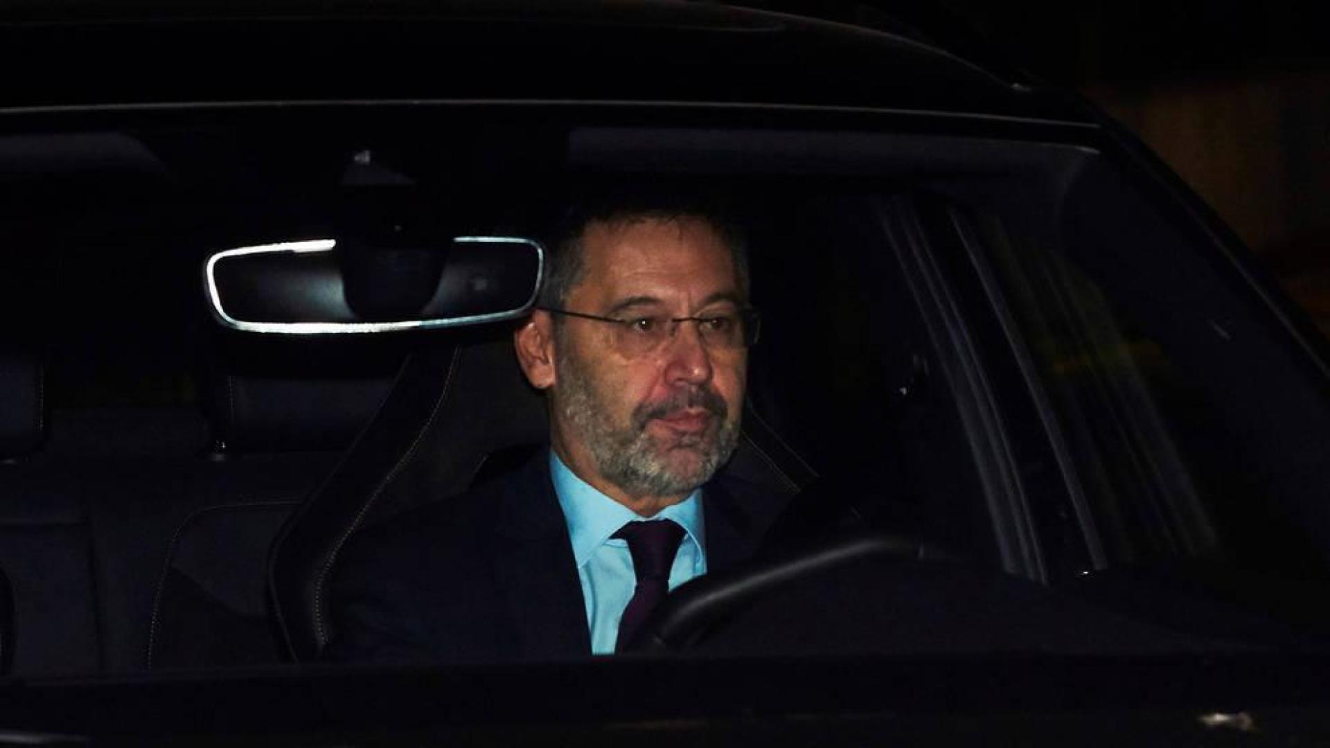 Bartomeu cede y dimite como presidente del Barça