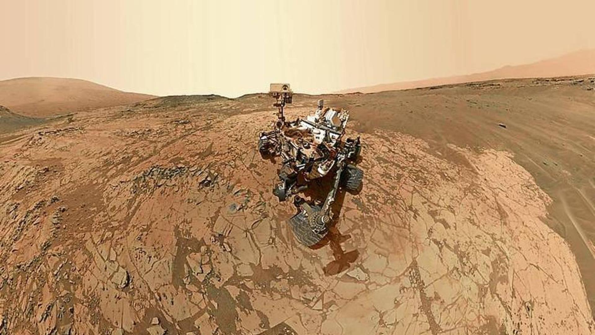 Autorretrato del rover Curiosity en Marte en 2015.