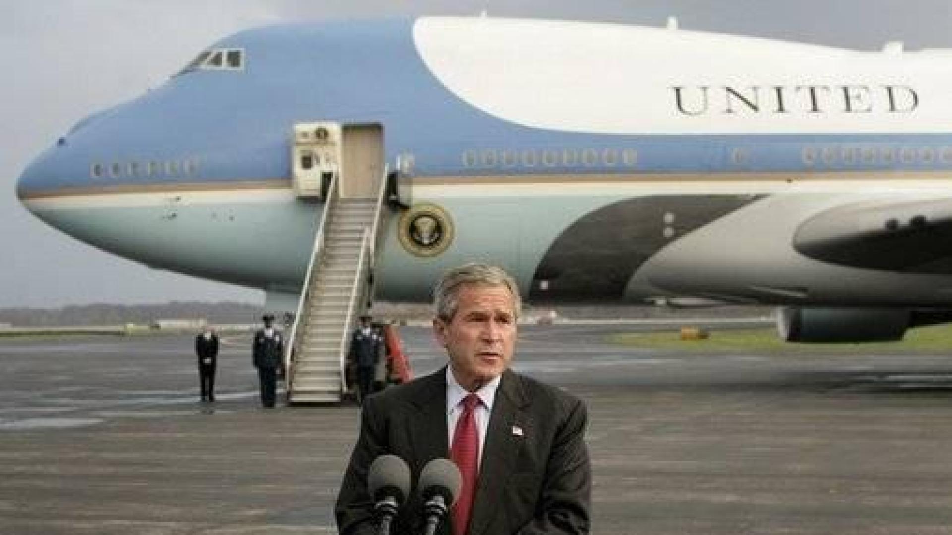 Bush evita sobre la bocina la remontada de Kerry (2004)