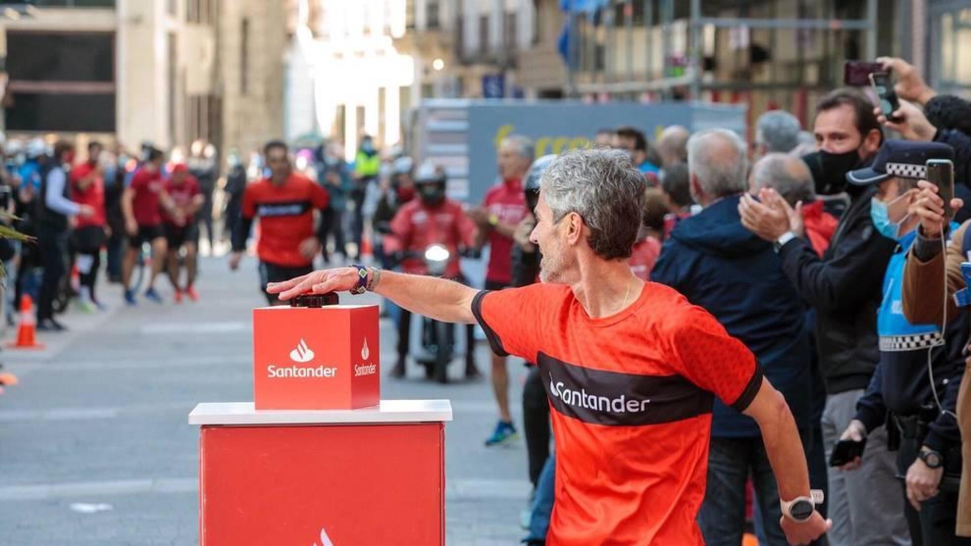 Martín Fiz vence a Induráin en un duelo que ganan ambos deportistas