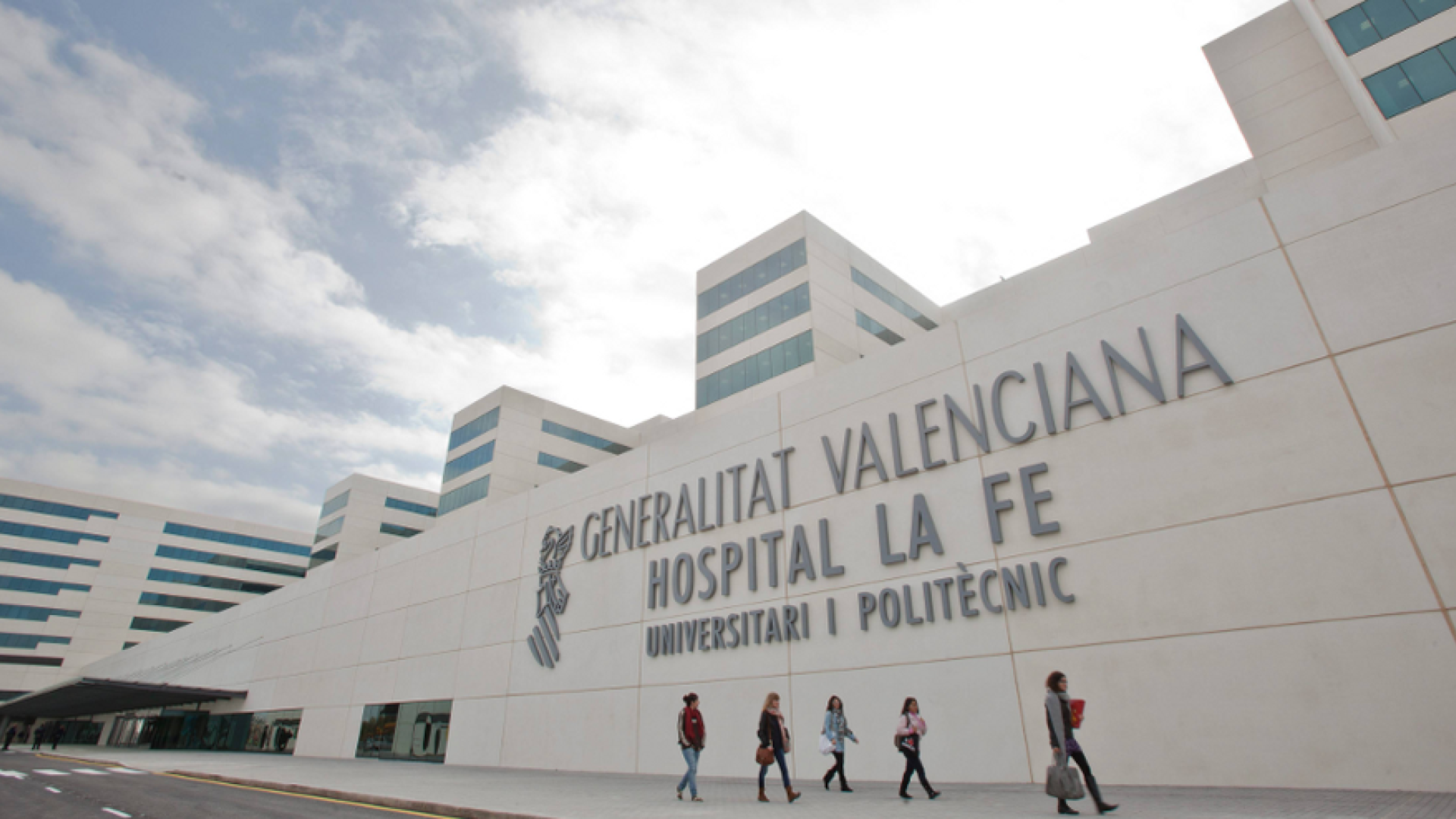 Un niño de 4 años recibe un trasplante pulmonar en el Hospital de la Fe de Valencia