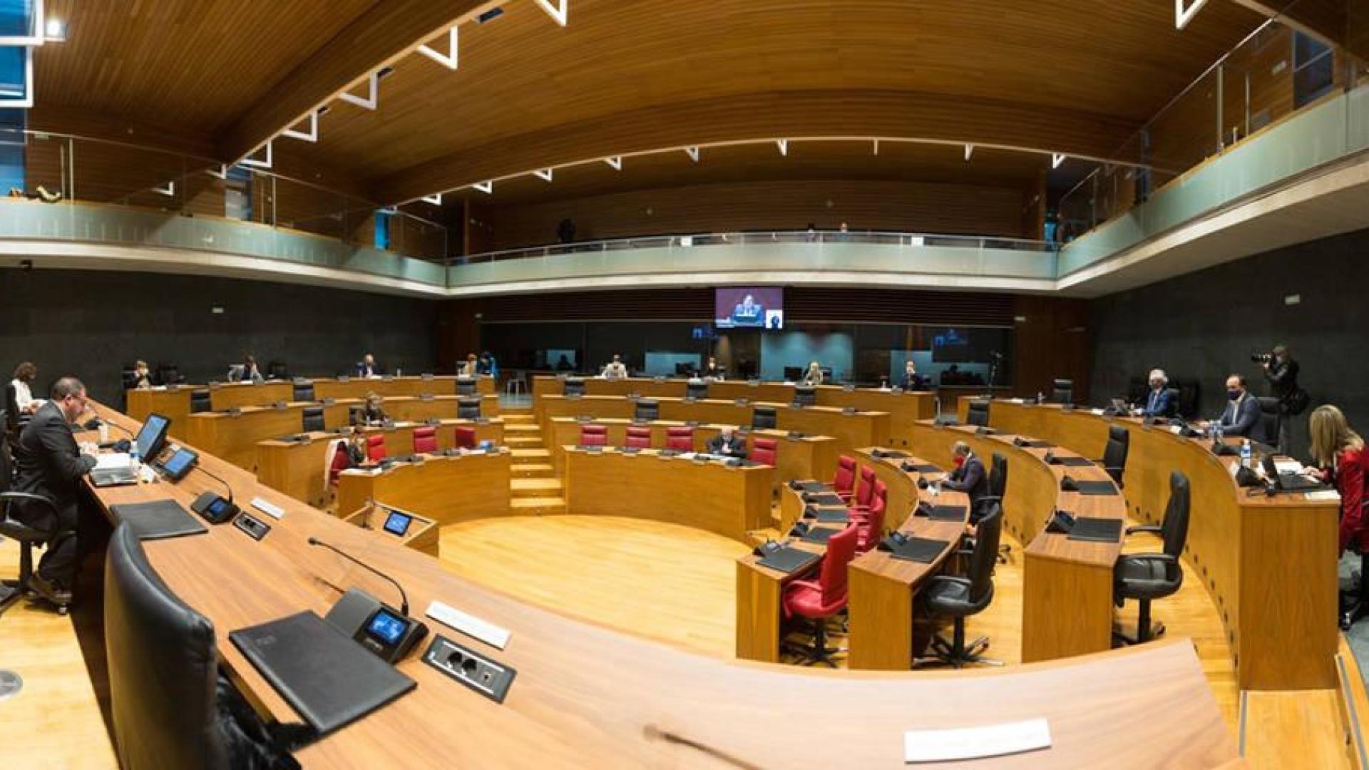 Los partidos piden al Gobierno foral participación y cogobernanza para lograr los fondos europeos
