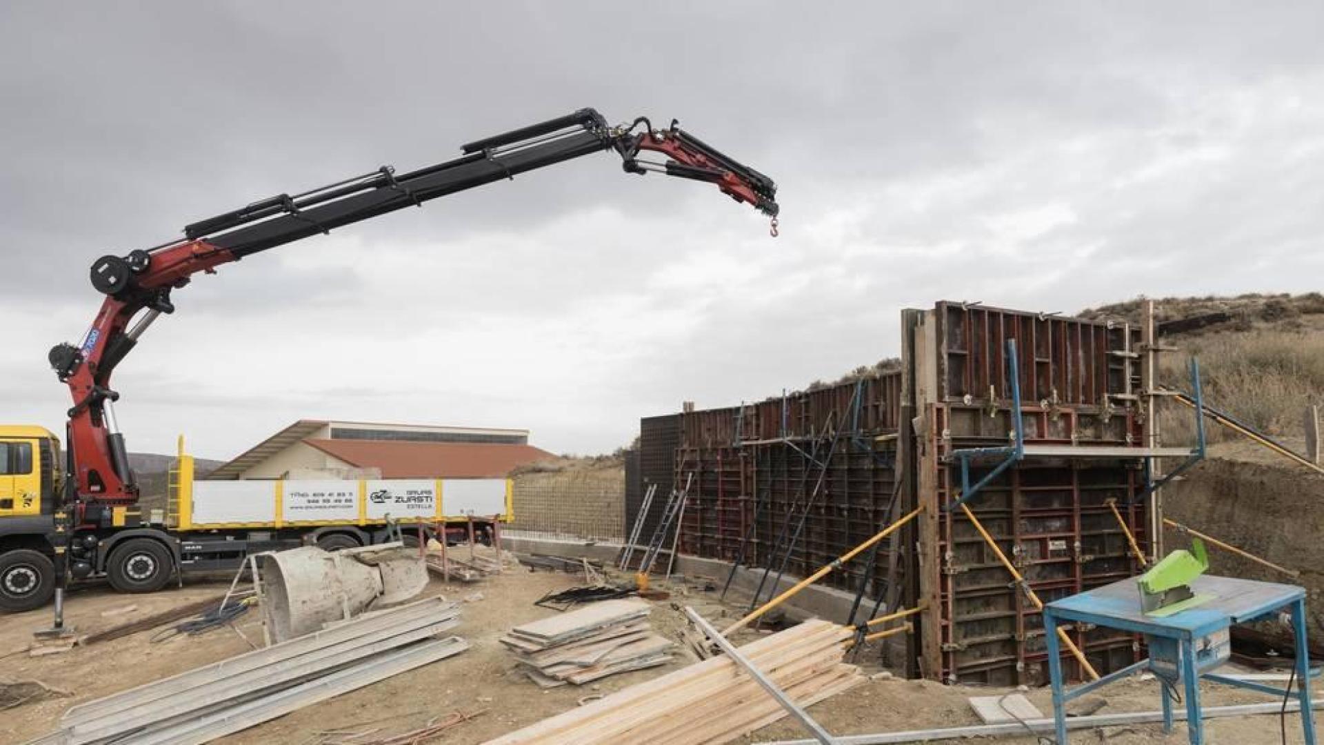 Comienza la construcción de la futura Aula-Taller de Arqueología de Bardenas