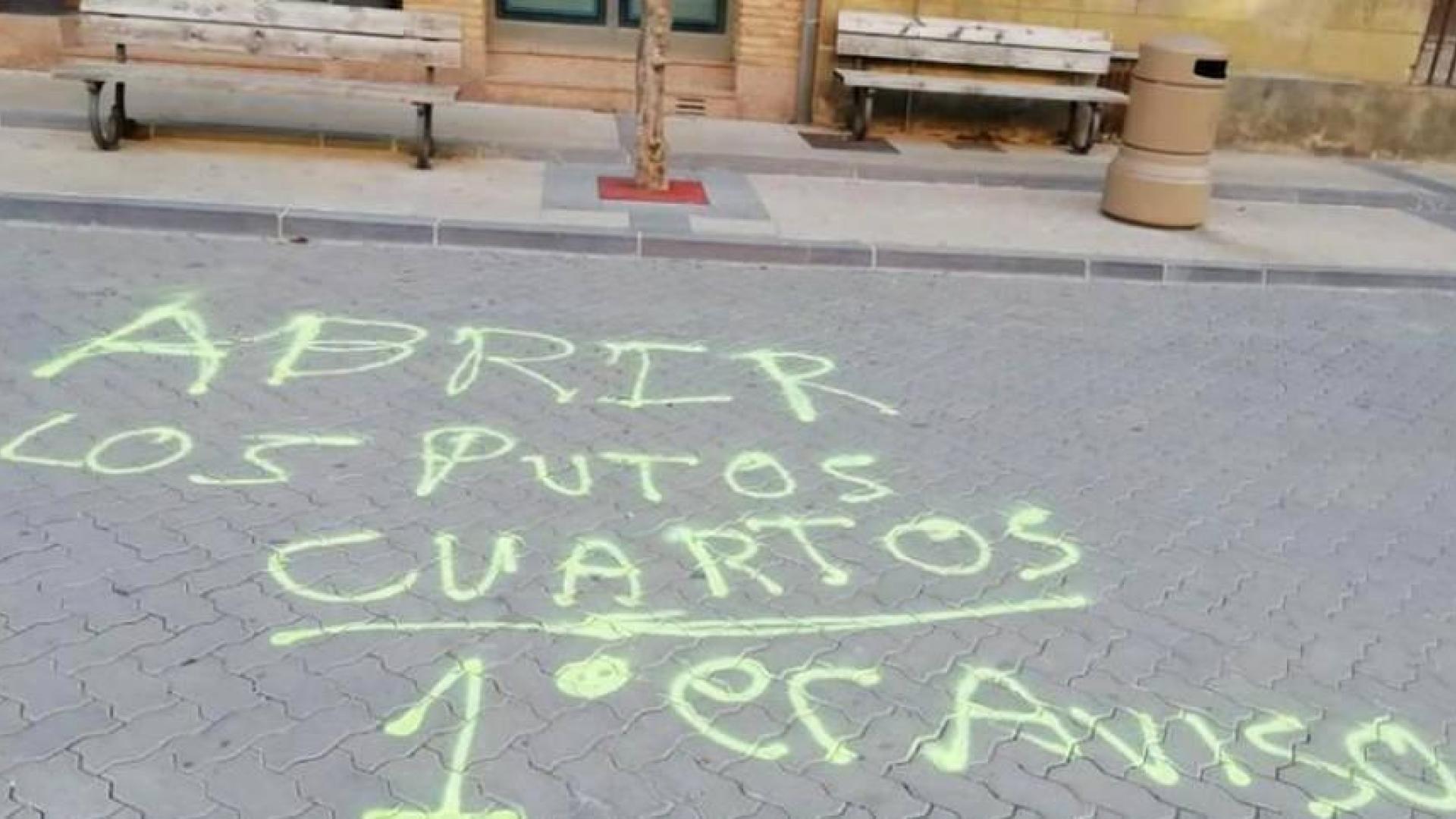 Aparecen pintadas contra María Chivite en Cintruénigo